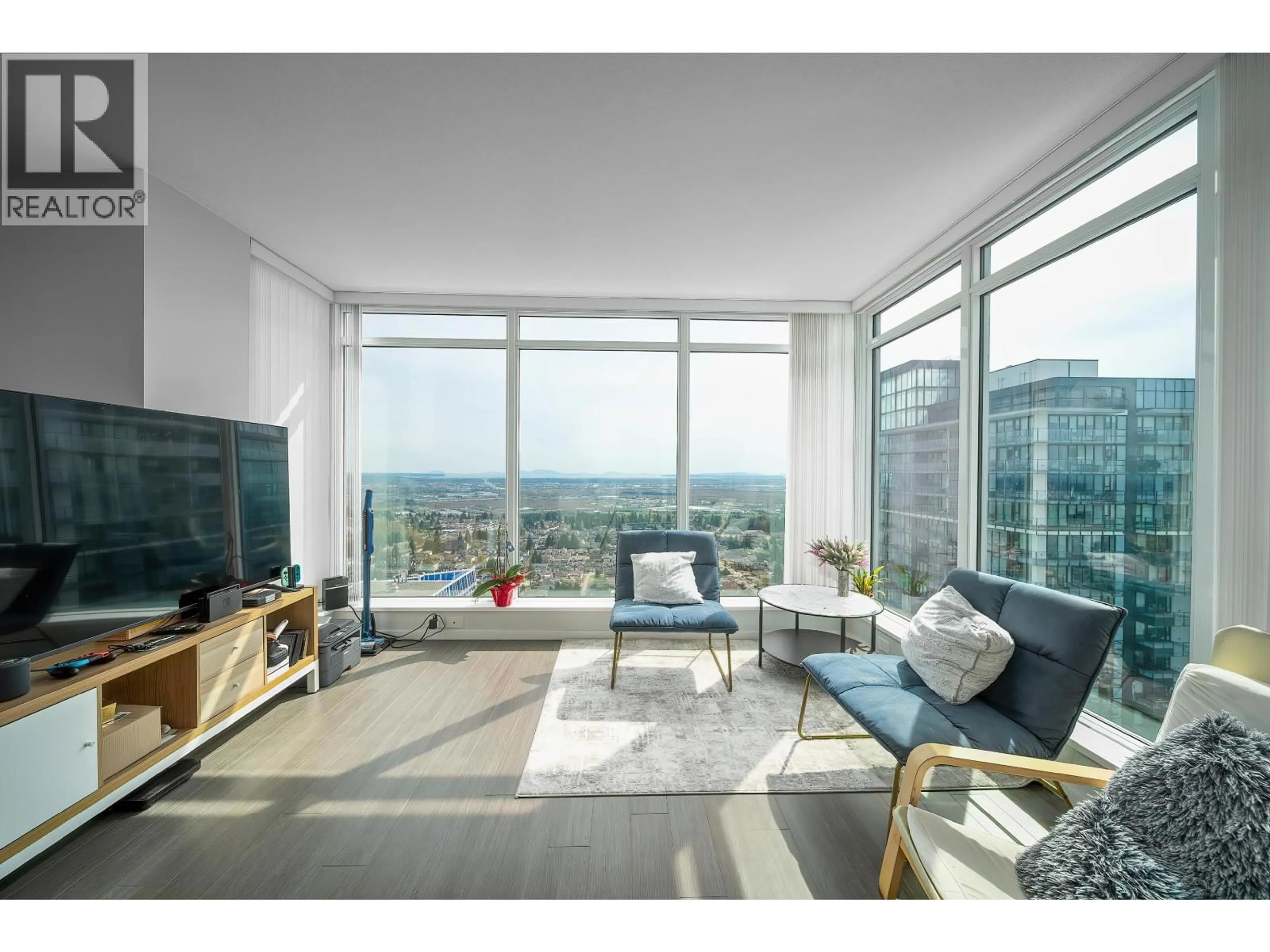 Living room with furniture, unknown for 3601 - 6700 DUNBLANE AVENUE, Burnaby British Columbia V5H0J3