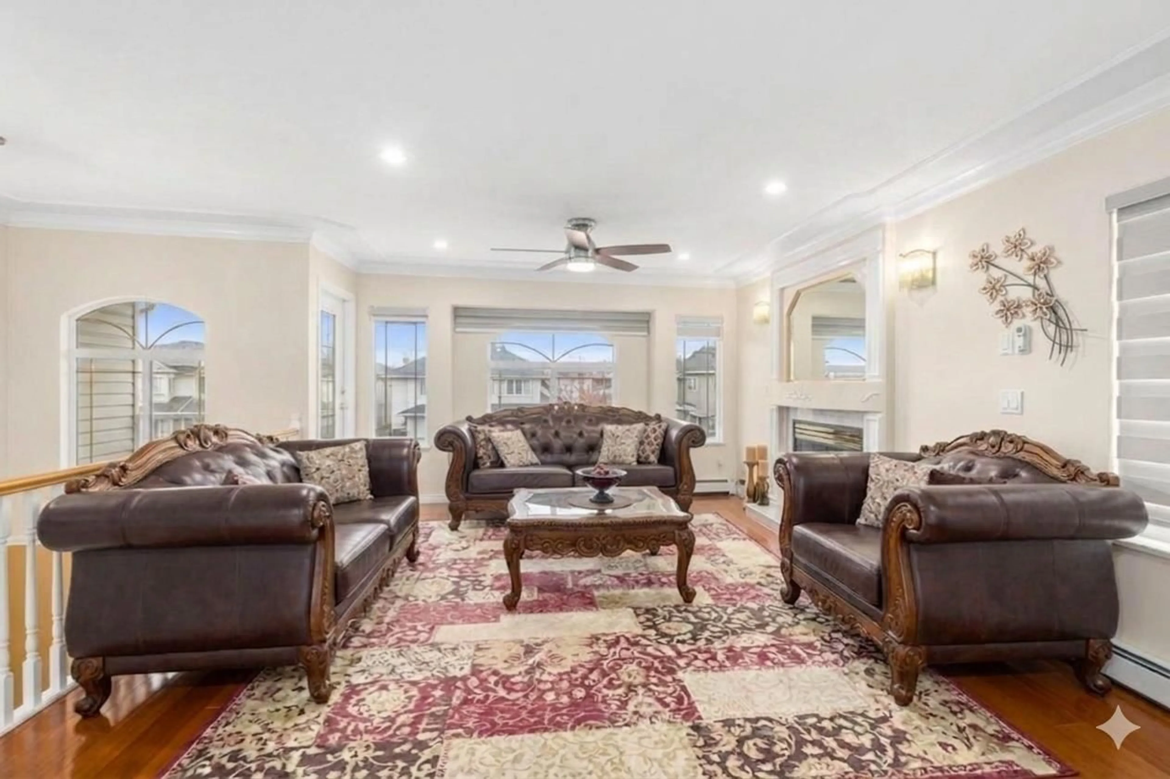 Living room with furniture, unknown for 3545 VIEWMOUNT PLACE, Abbotsford British Columbia V2T6S1