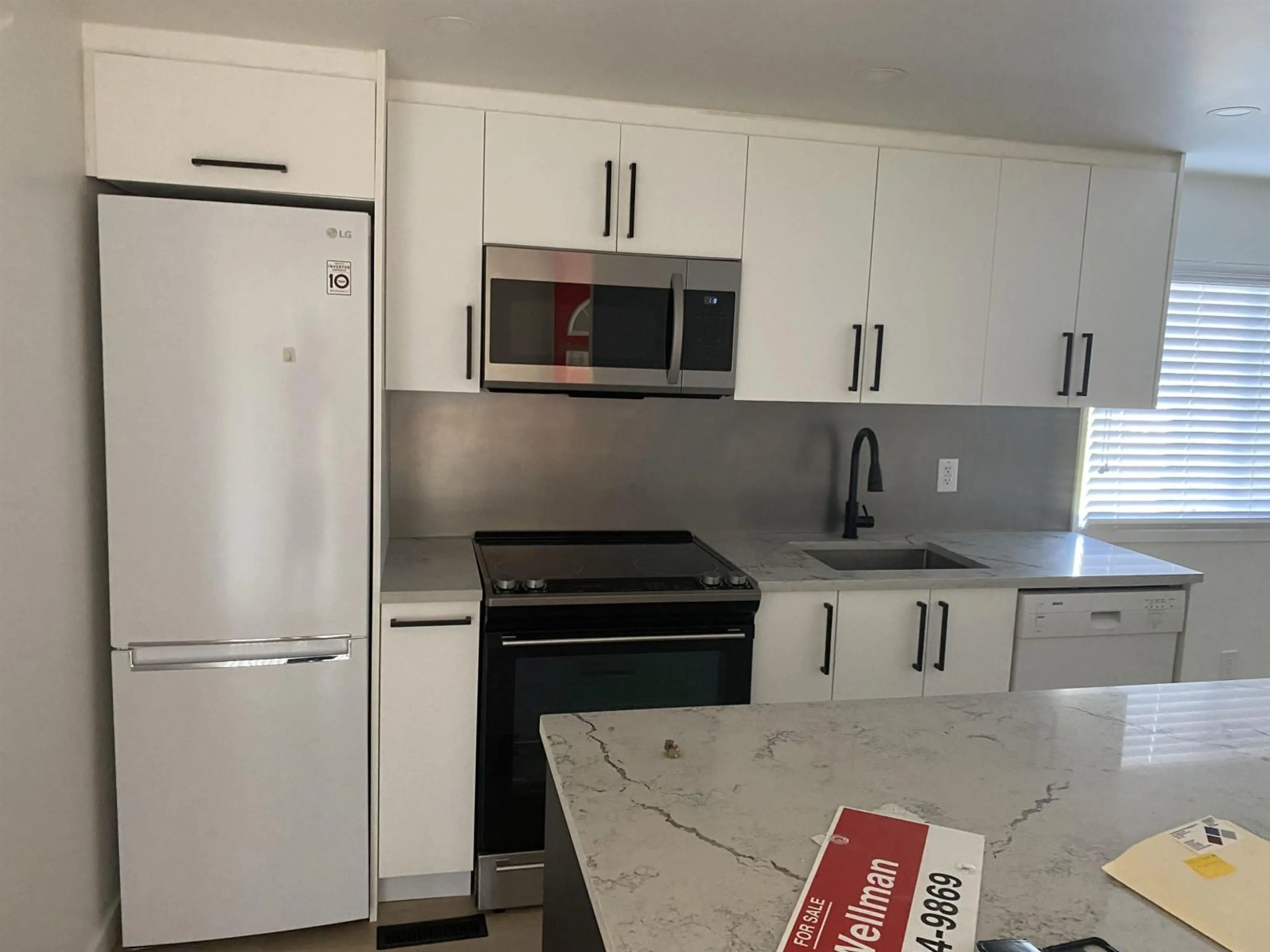Standard kitchen, unknown for 235 - 1840 160 STREET, Surrey British Columbia V4A4X4