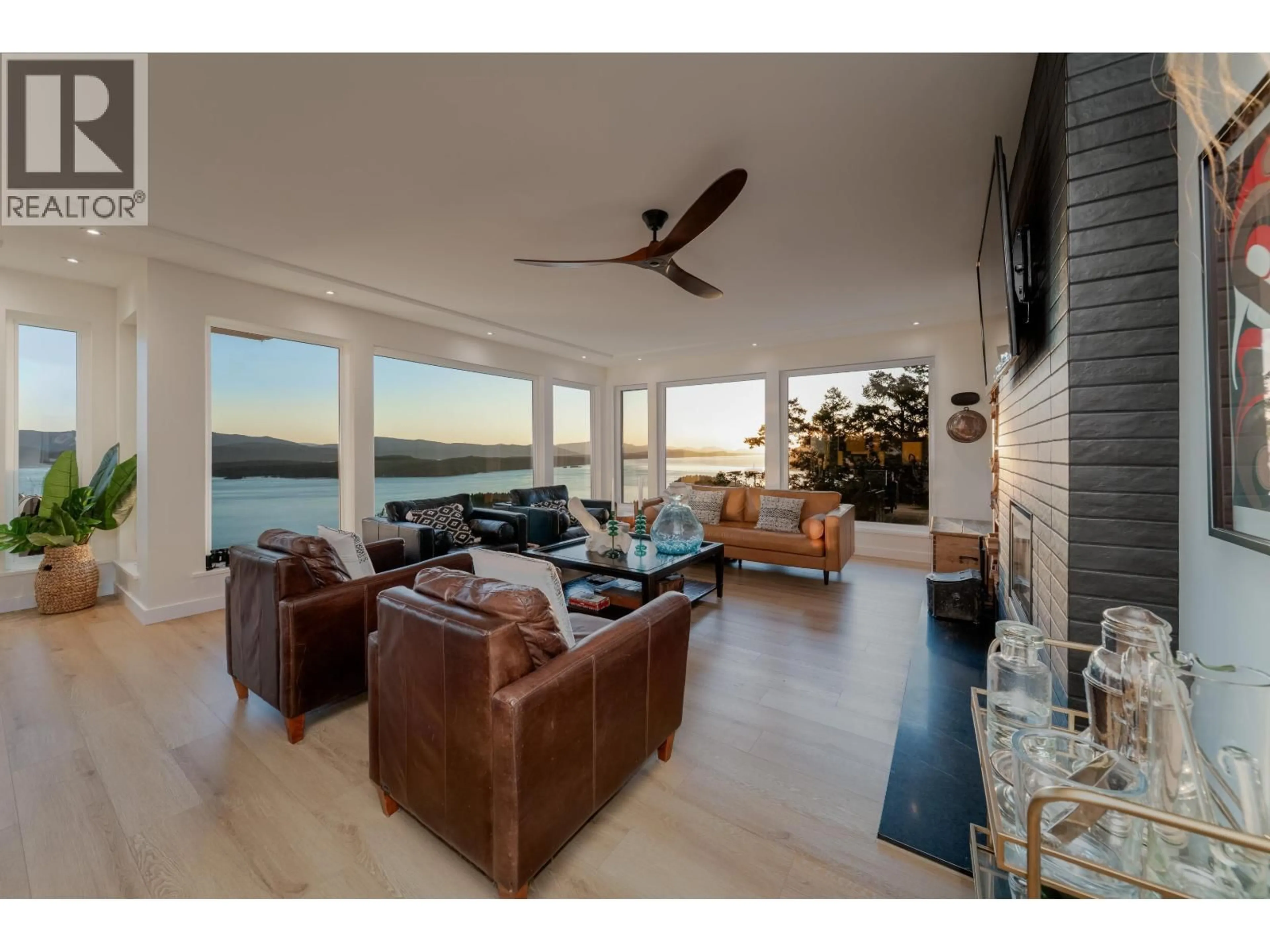 Unknown for 356 EAST WEST ROAD, Mayne Island British Columbia V0N2J2