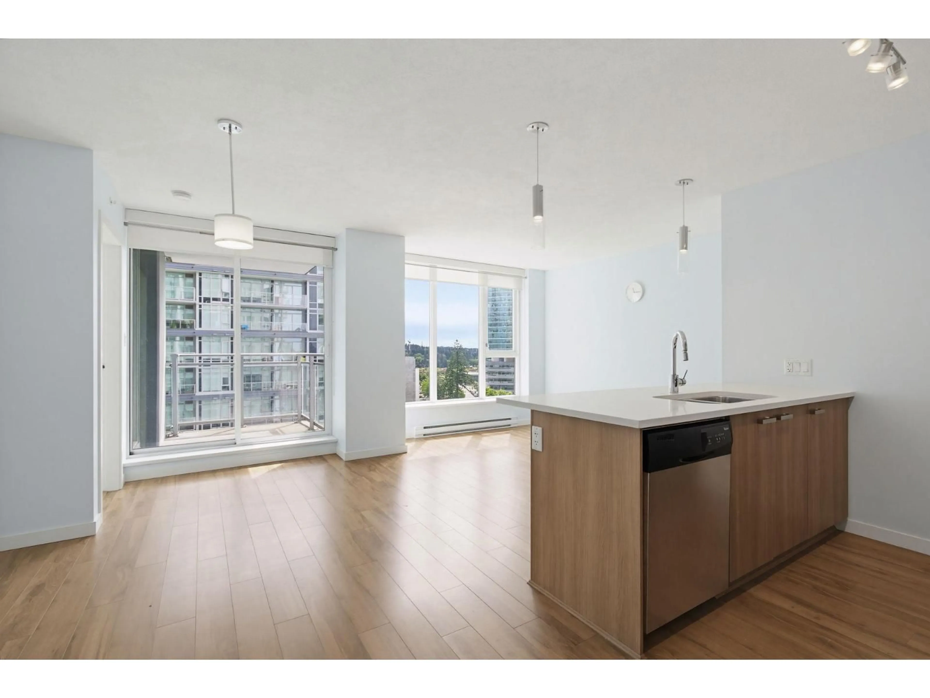 Open concept kitchen, unknown for 908 - 13325 102A AVENUE, Surrey British Columbia V3T0J5