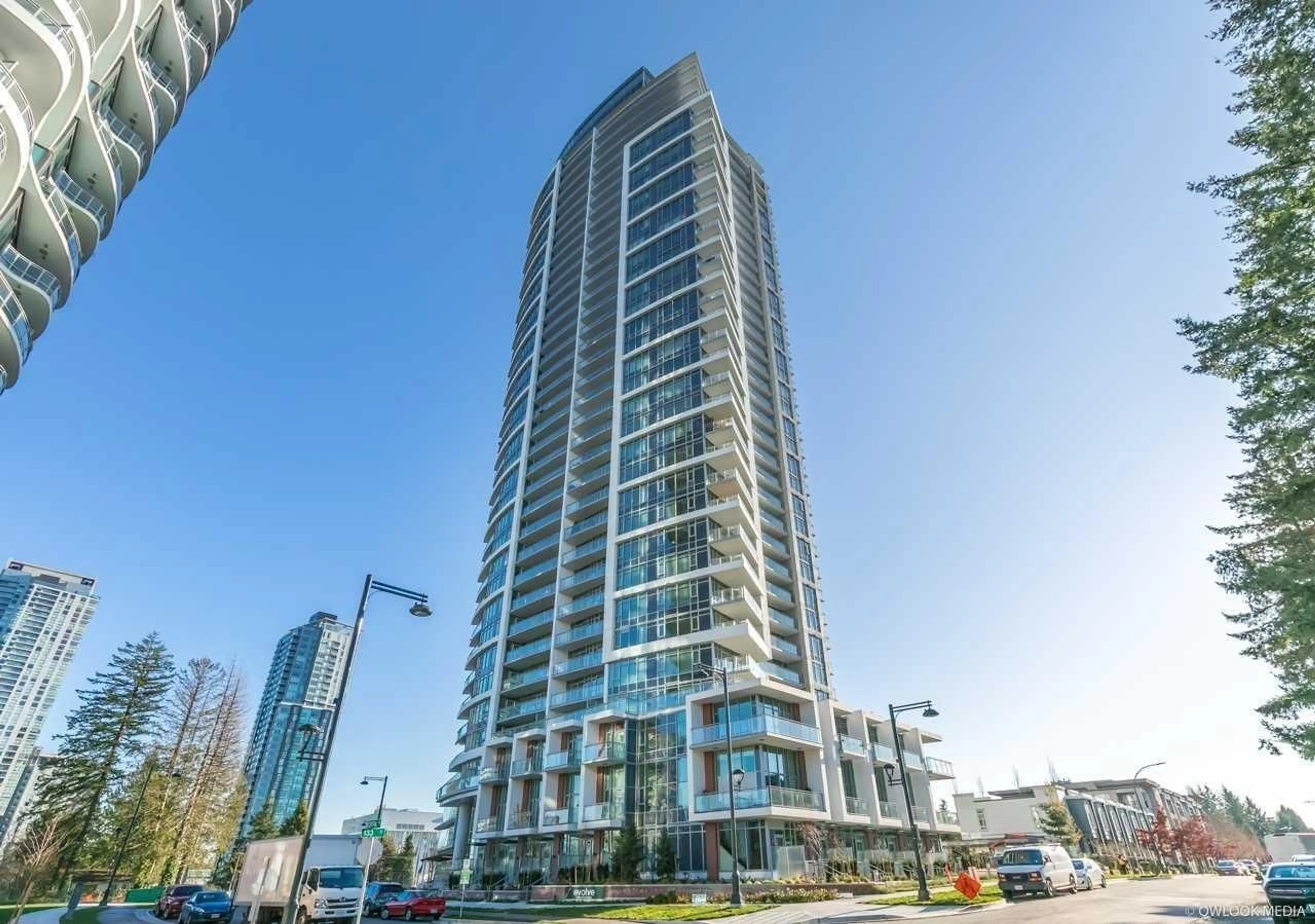 A pic from outside/outdoor area/front of a property/back of a property/a pic from drone, unknown for 407 - 13308 CENTRAL AVENUE, Surrey British Columbia V3T0M4