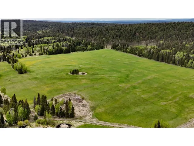 6310 HORSE LAKE ROAD, 100 Mile House 3