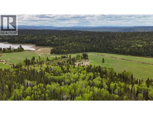 6310 HORSE LAKE ROAD, 100 Mile House 4
