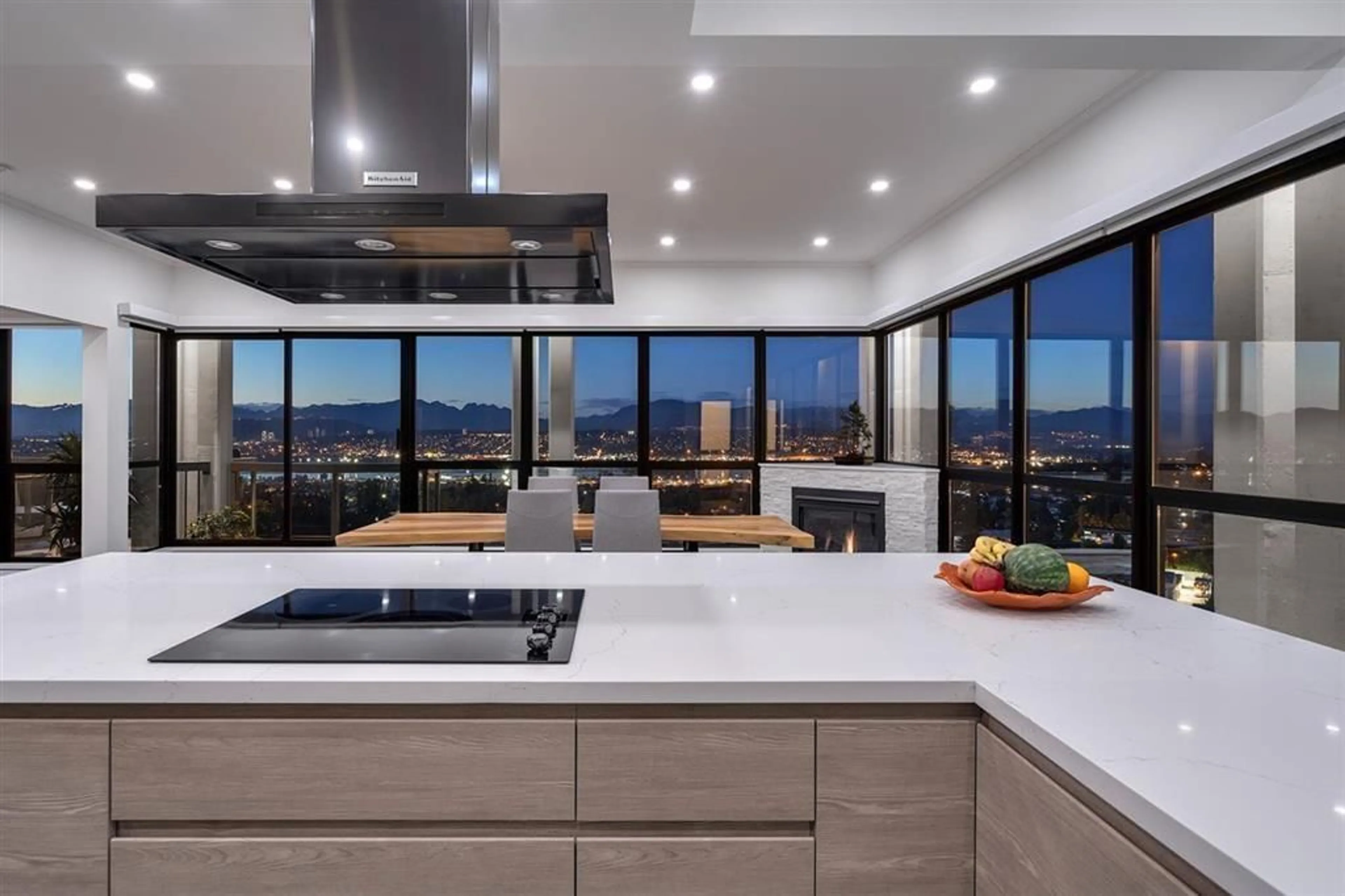 Contemporary kitchen, unknown for 2203 - 10899 UNIVERSITY DRIVE, Surrey British Columbia V3T5V2