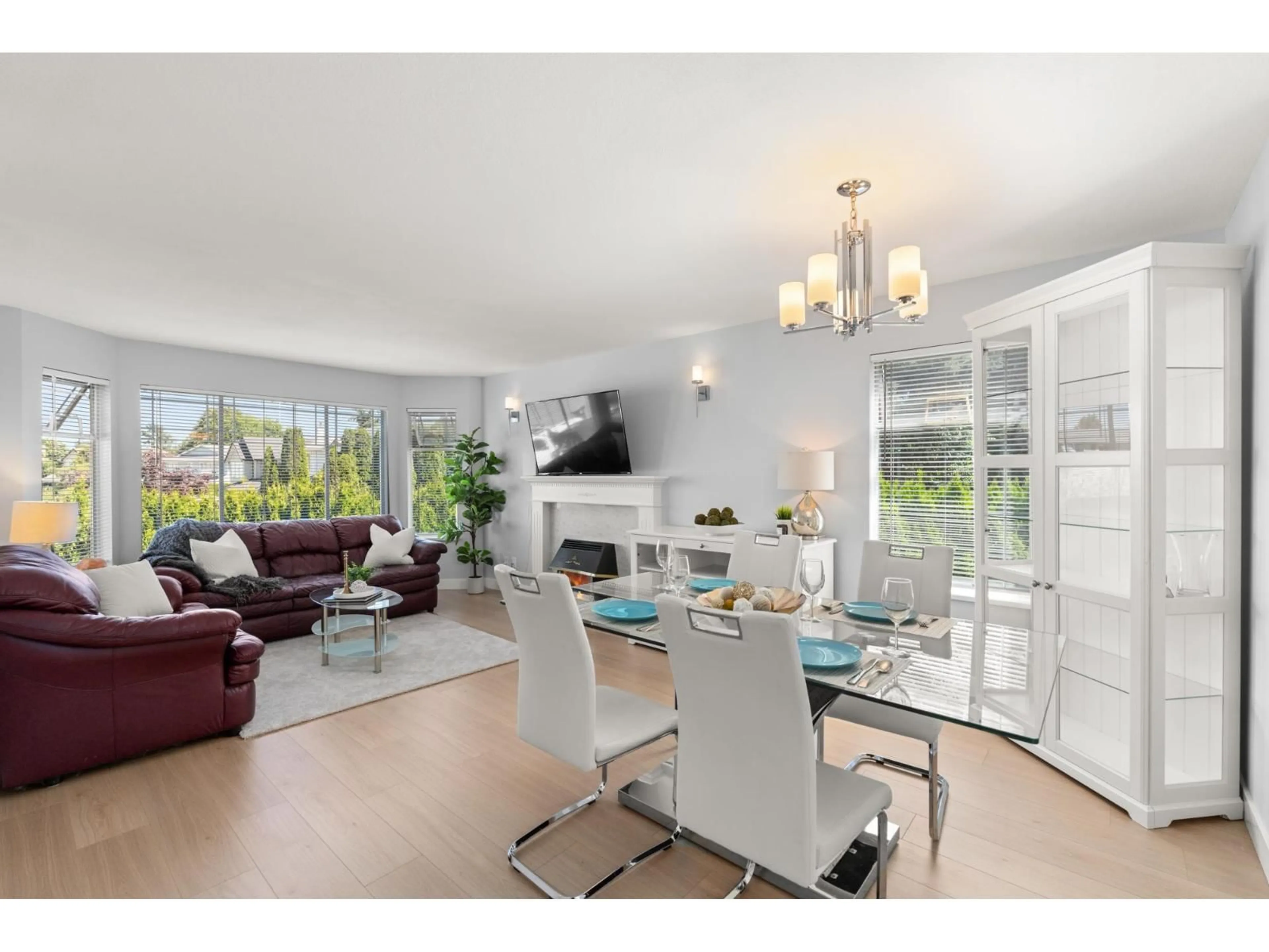 Dining room, unknown for 27166 33 AVENUE, Langley British Columbia V4W3H6