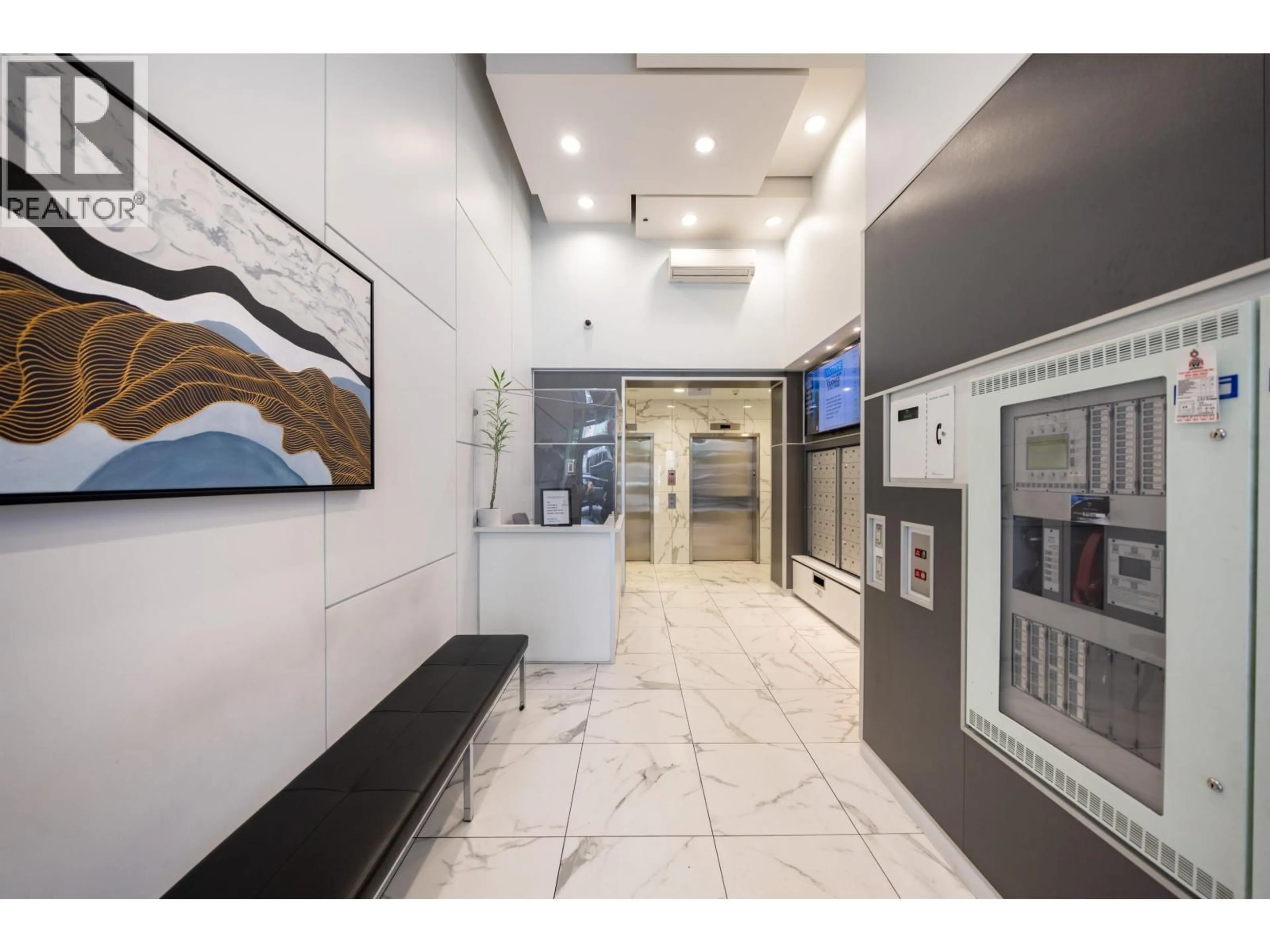 Unknown for 801 - 480 ROBSON STREET, Vancouver British Columbia V6B1S1