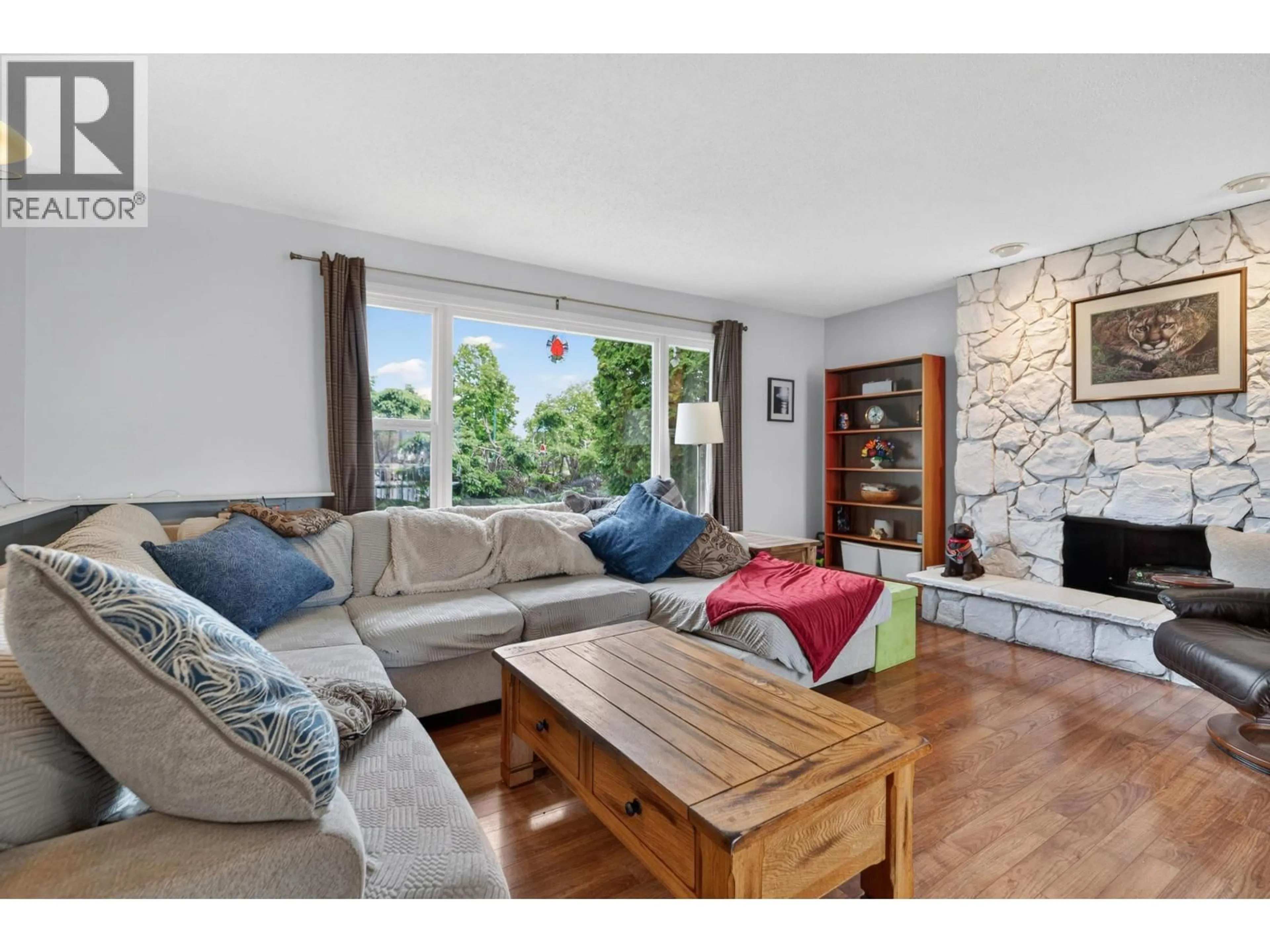 Living room with furniture, unknown for 4293 PUNCHAW CRESCENT, Prince George British Columbia V2M5G1