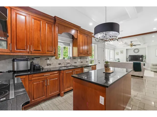 6287 148A STREET, Surrey 5
