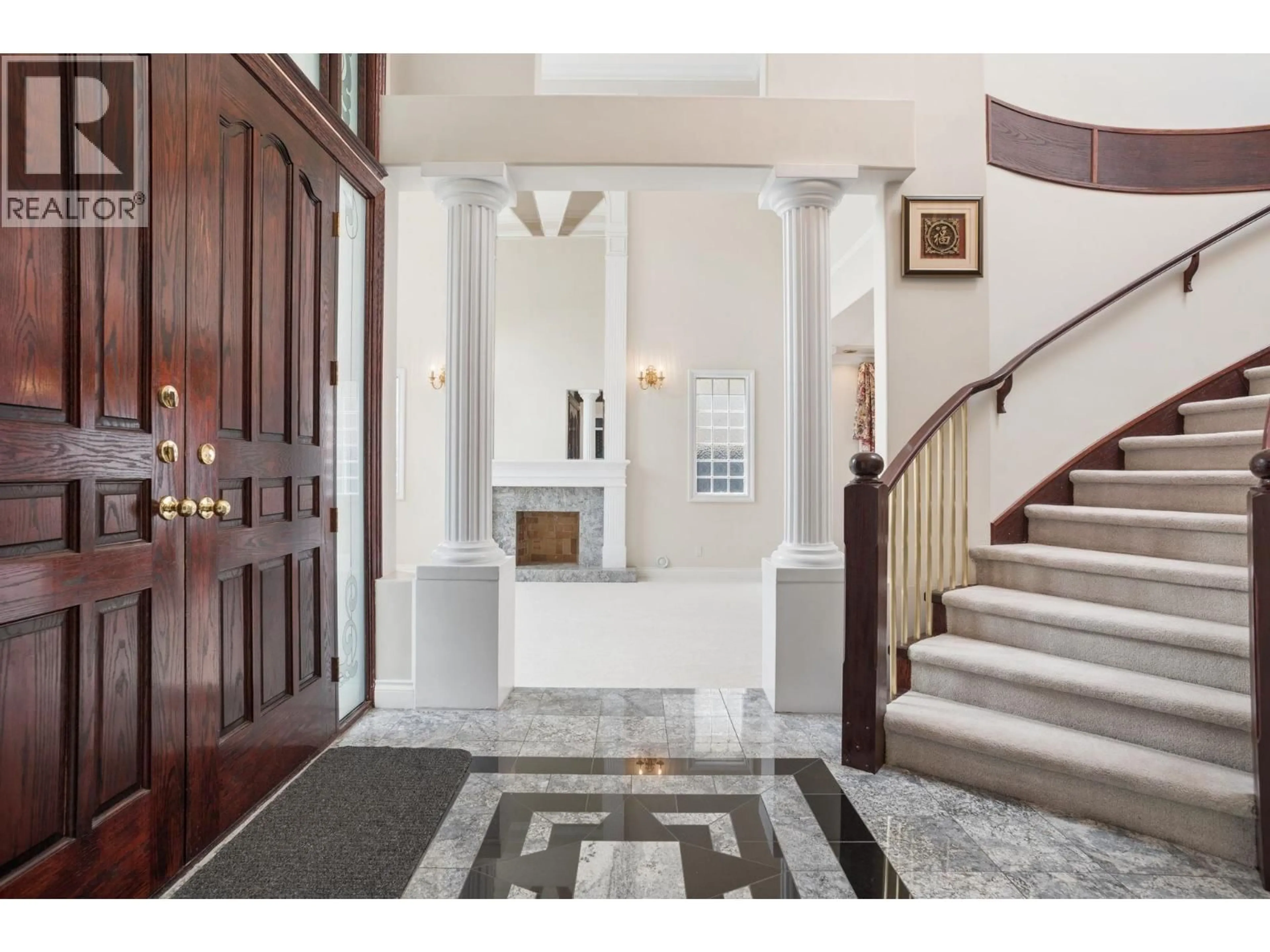 Indoor foyer for 12311 FLURY DRIVE, Richmond British Columbia V6V1H6