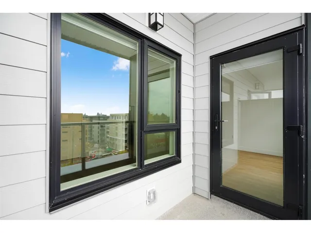 609 - 15739 FRASER HIGHWAY, Surrey 3