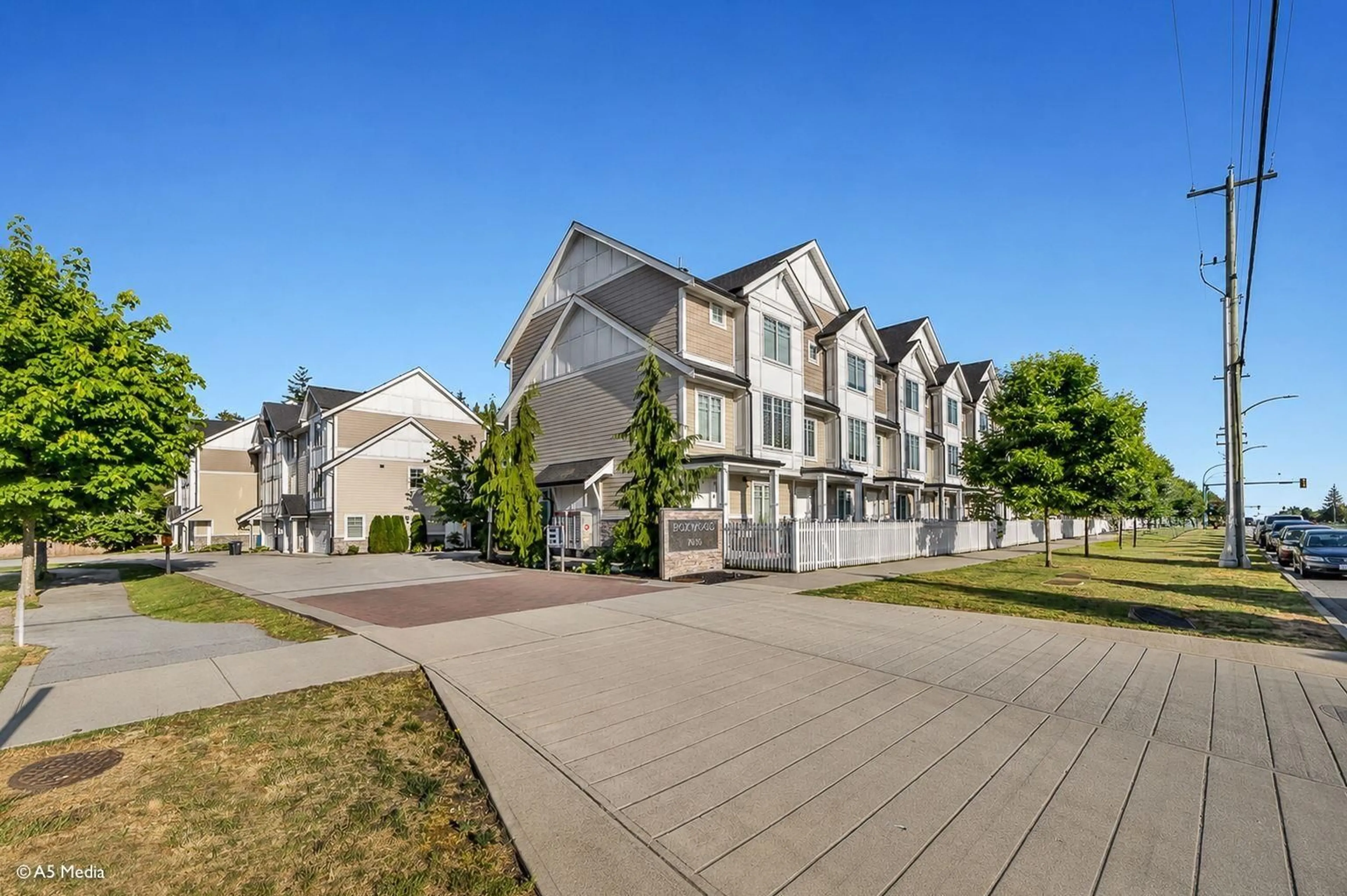 Patio, street for 6 - 7056 192 STREET, Surrey British Columbia V4N6S6