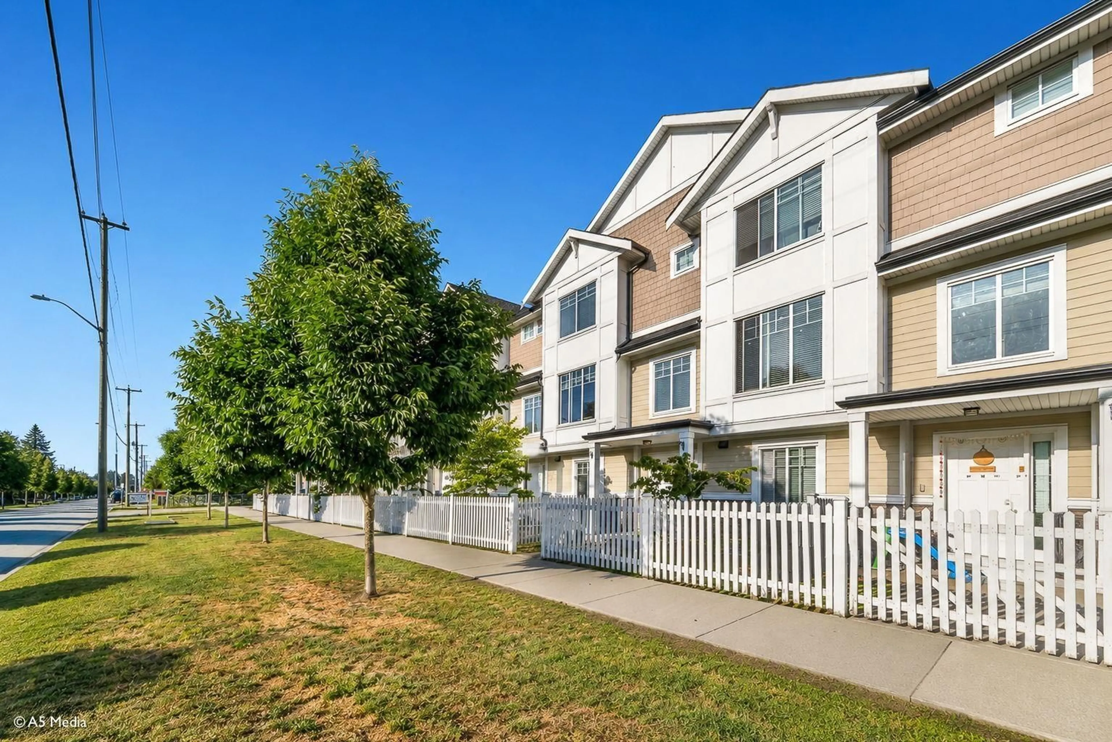 Unknown for 6 - 7056 192 STREET, Surrey British Columbia V4N6S6