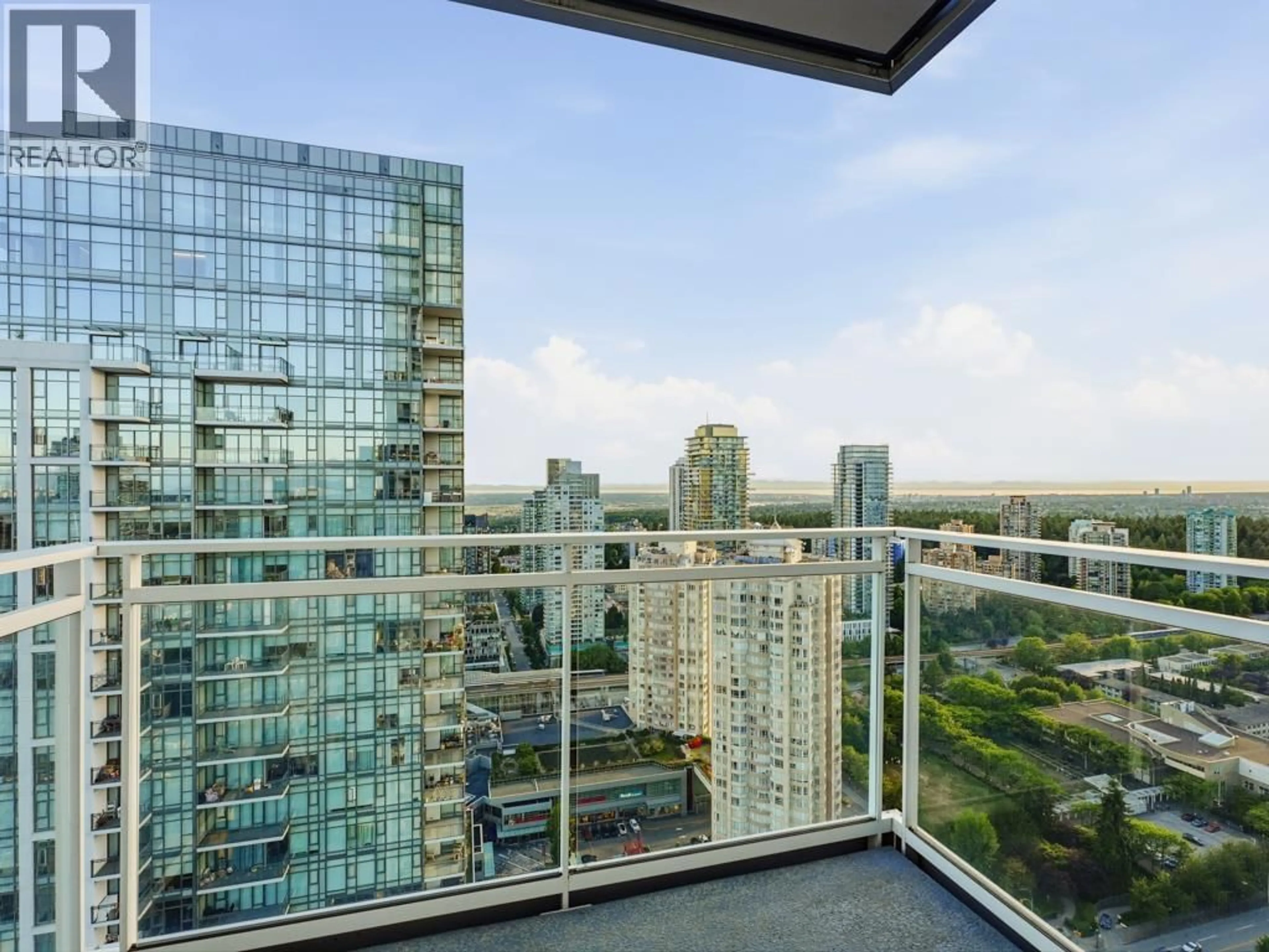 Balcony in the apartment, city buildings view from balcony for 3903 - 4670 ASSEMBLY WAY, Burnaby British Columbia V5H0H3