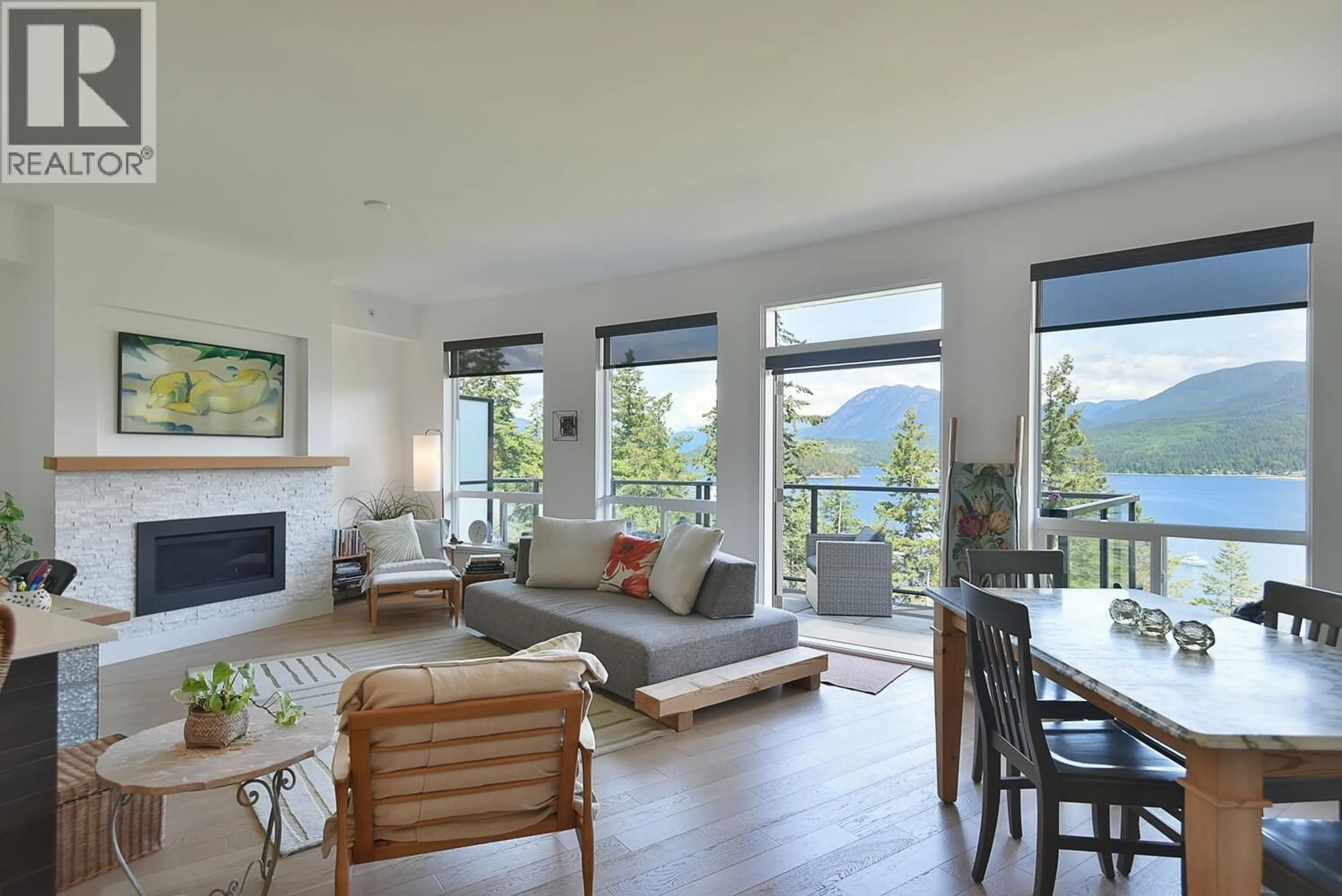 Living room with furniture, unknown for 302 - 5780 MARINE WAY, Sechelt British Columbia V7Z0L8