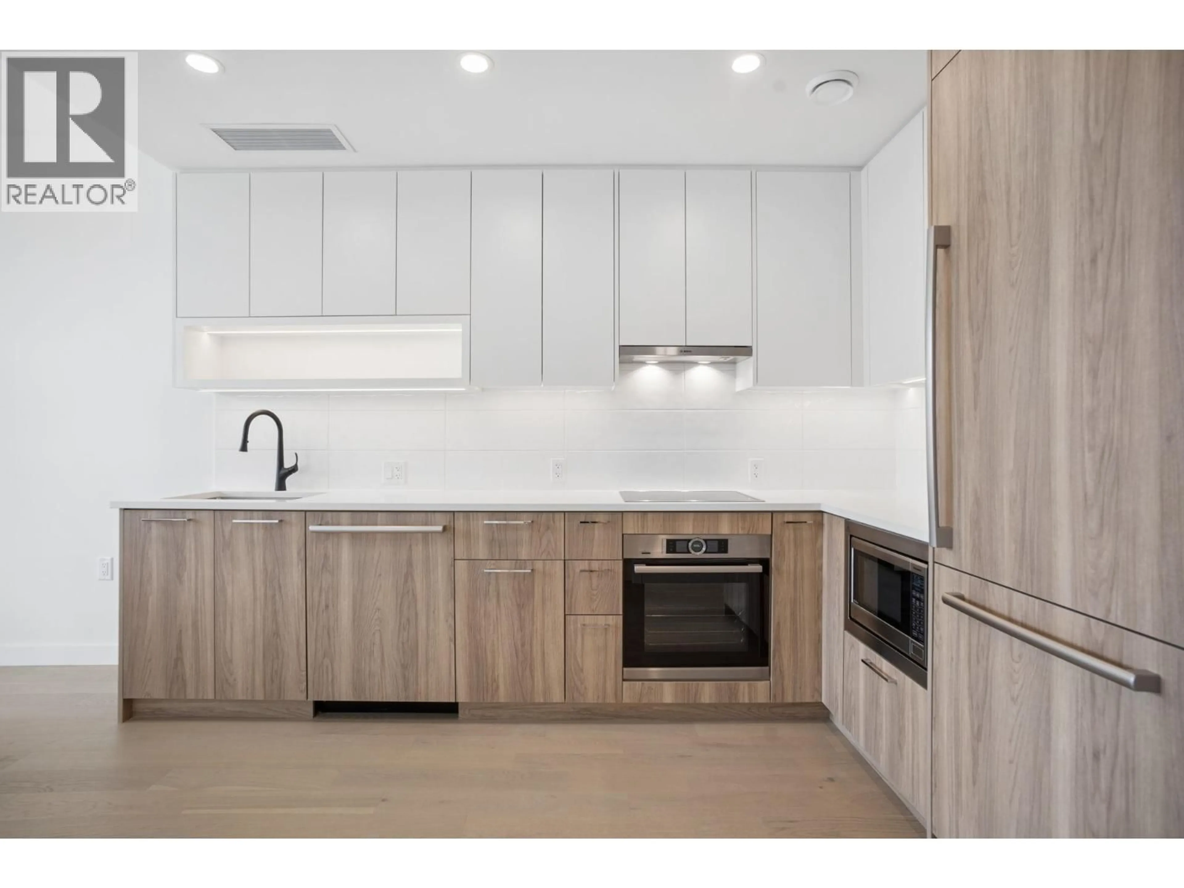 Standard kitchen, unknown for 202 - 8398 OAK STREET, Vancouver British Columbia V6P0L9