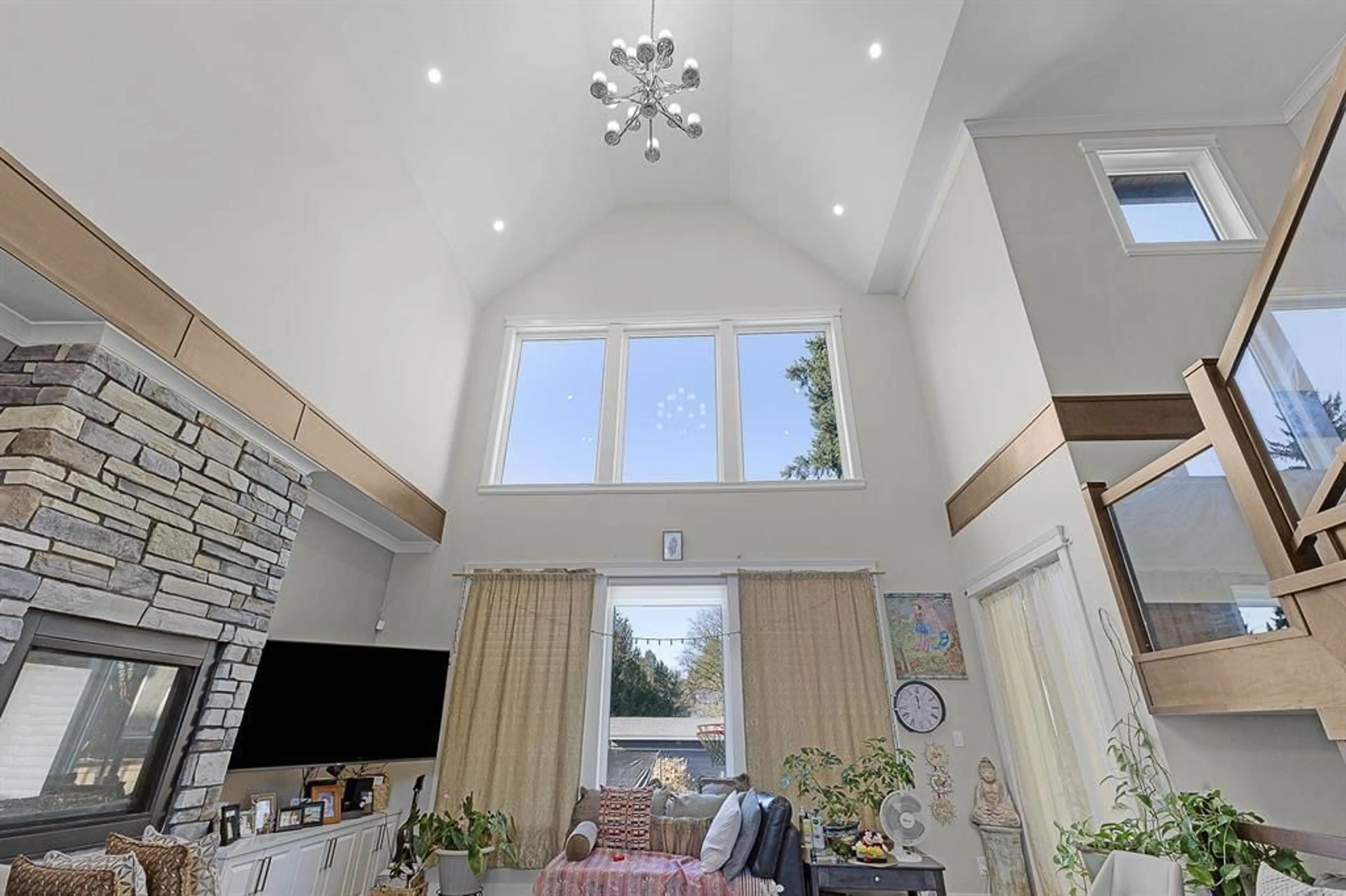 A pic of a room for 4033 PRAIRIE STREET, Abbotsford British Columbia V4X1X2