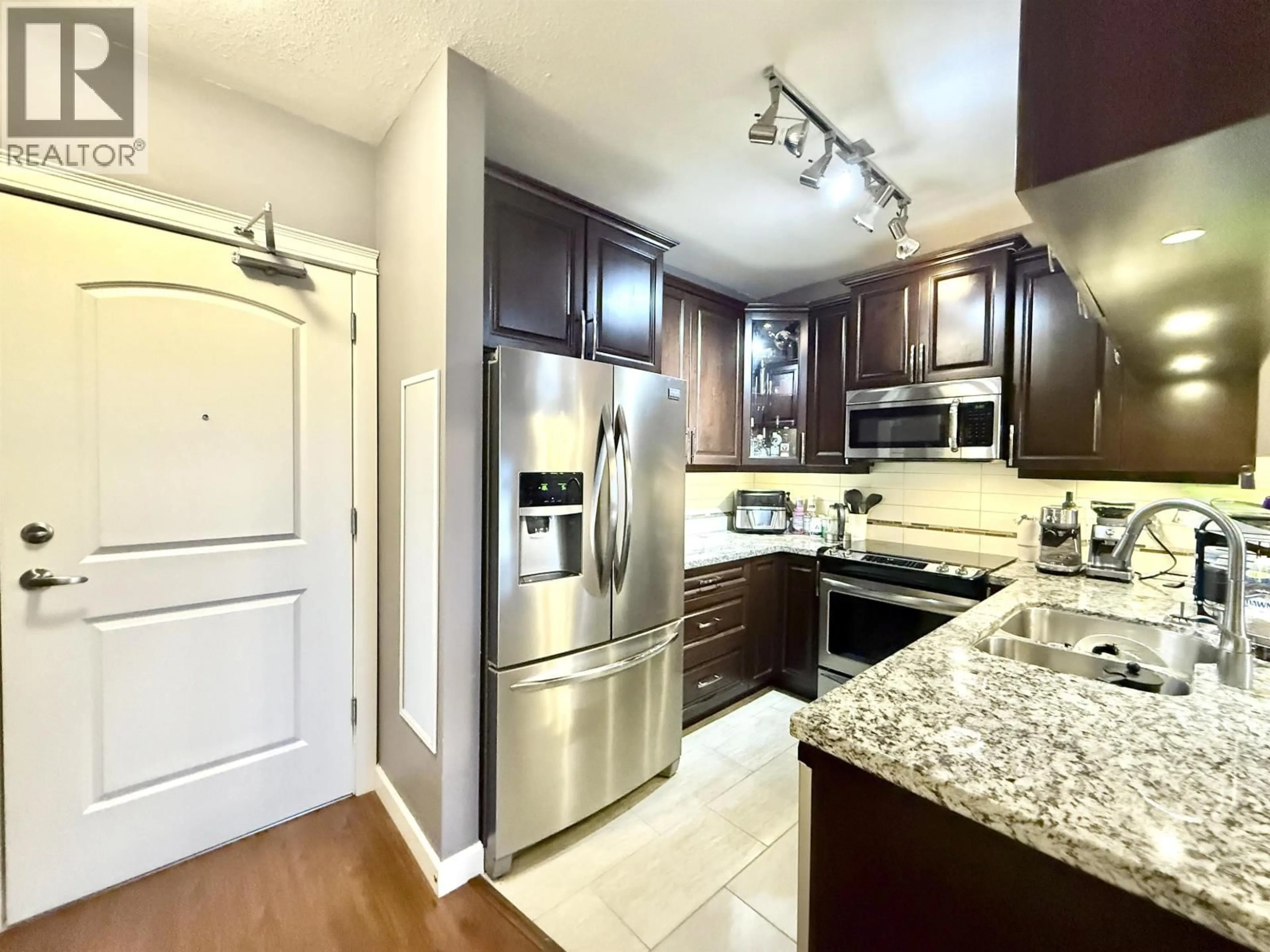 Open concept kitchen, unknown for 209 - 12655 190A STREET, Pitt Meadows British Columbia V3Y0E9