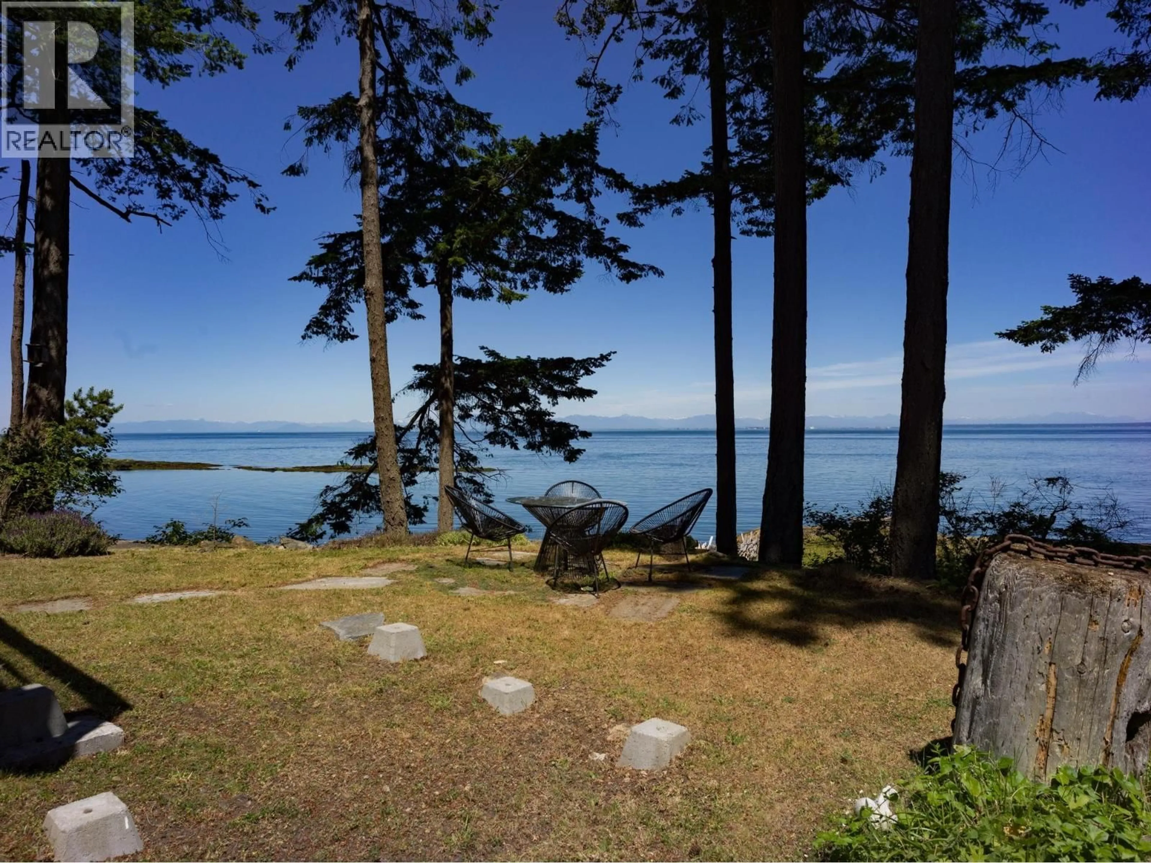 Patio, water/lake/river/ocean view for 579 BAYVIEW DRIVE, Mayne Island British Columbia V0N2J1