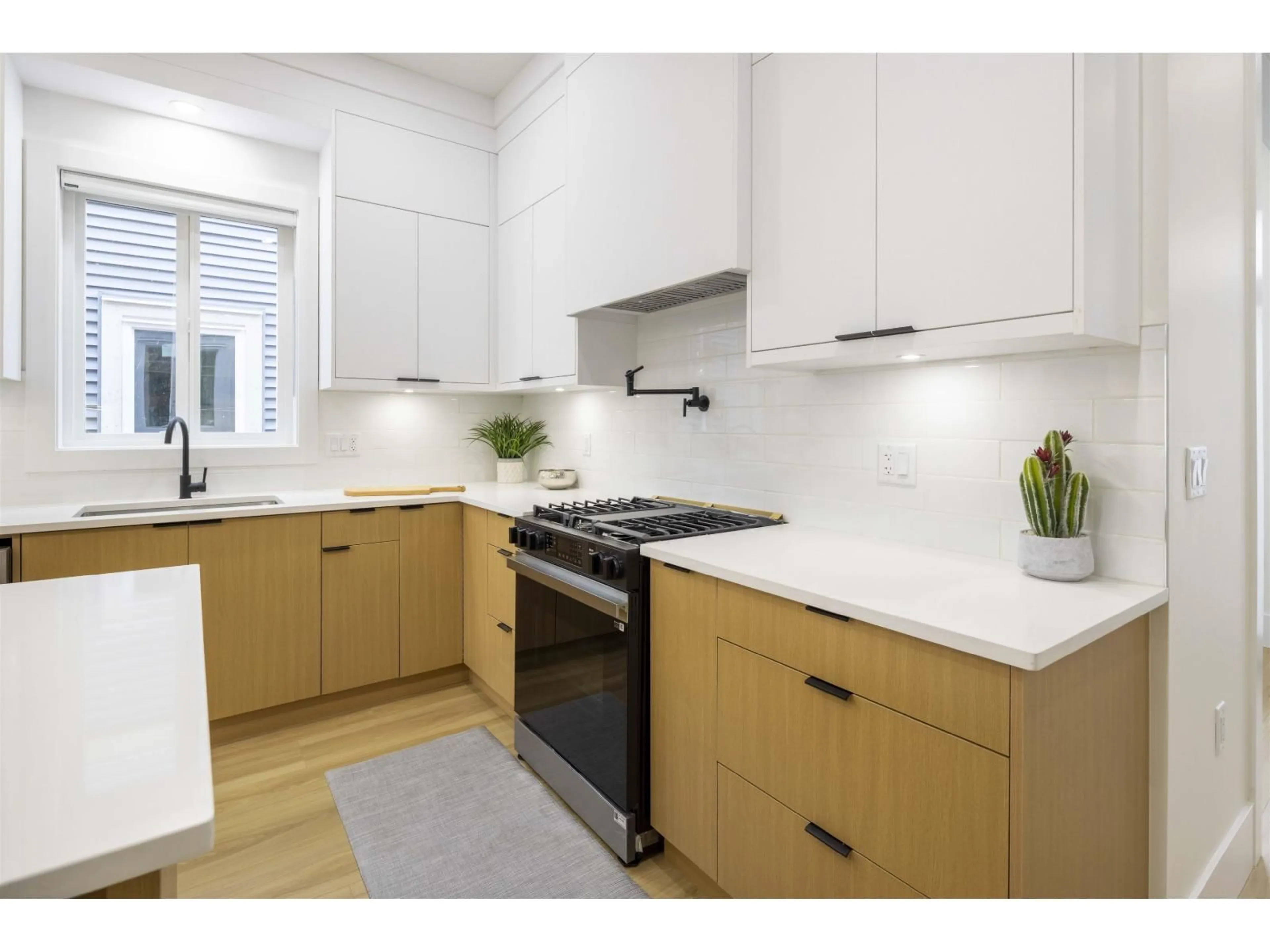 Unknown for 7679 197 STREET, Langley British Columbia V2Y3T4