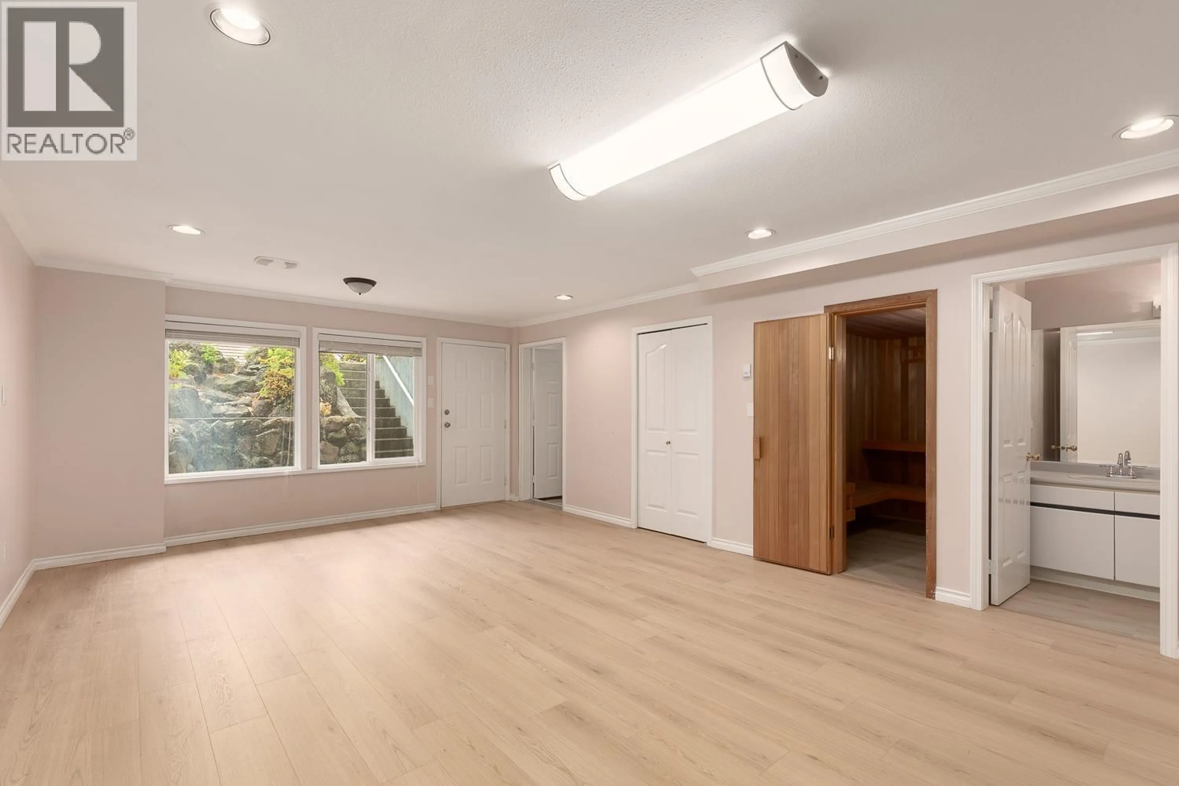 A pic of a room for 1989 52ND AVENUE, Vancouver British Columbia V6P1J6