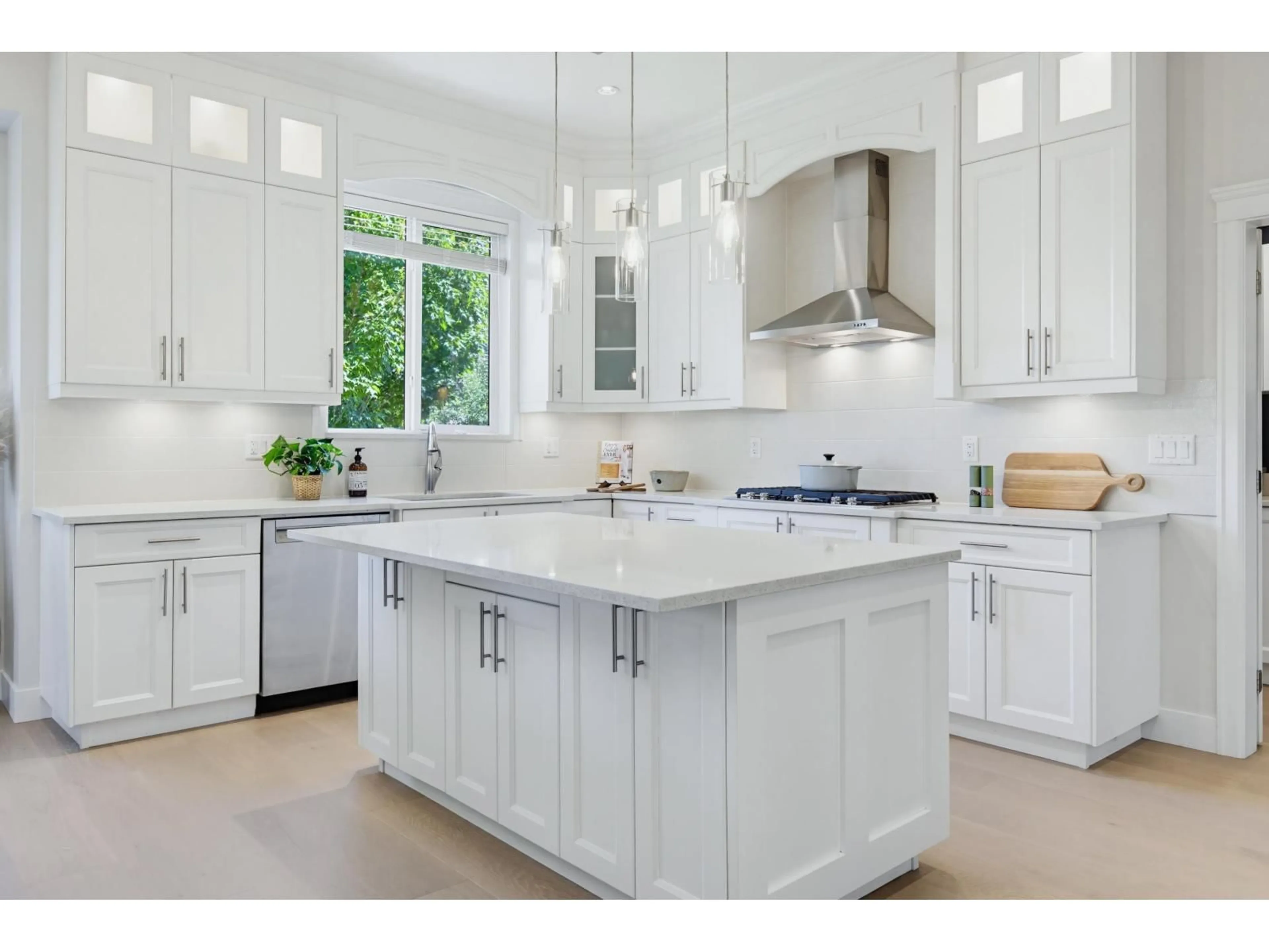 Contemporary kitchen, unknown for 8100 209A STREET, Langley British Columbia V2Y0R2