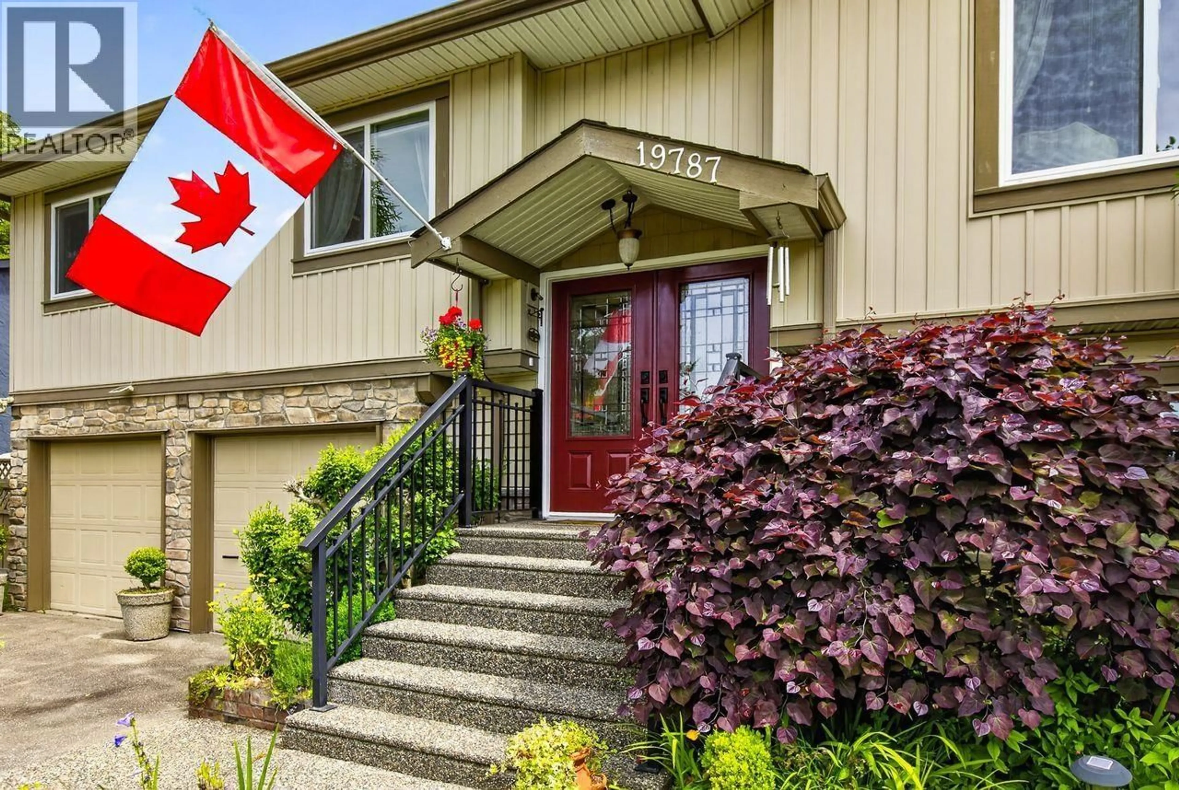 Home with vinyl exterior material, street for 19787 116A AVENUE, Pitt Meadows British Columbia V3Y1N8