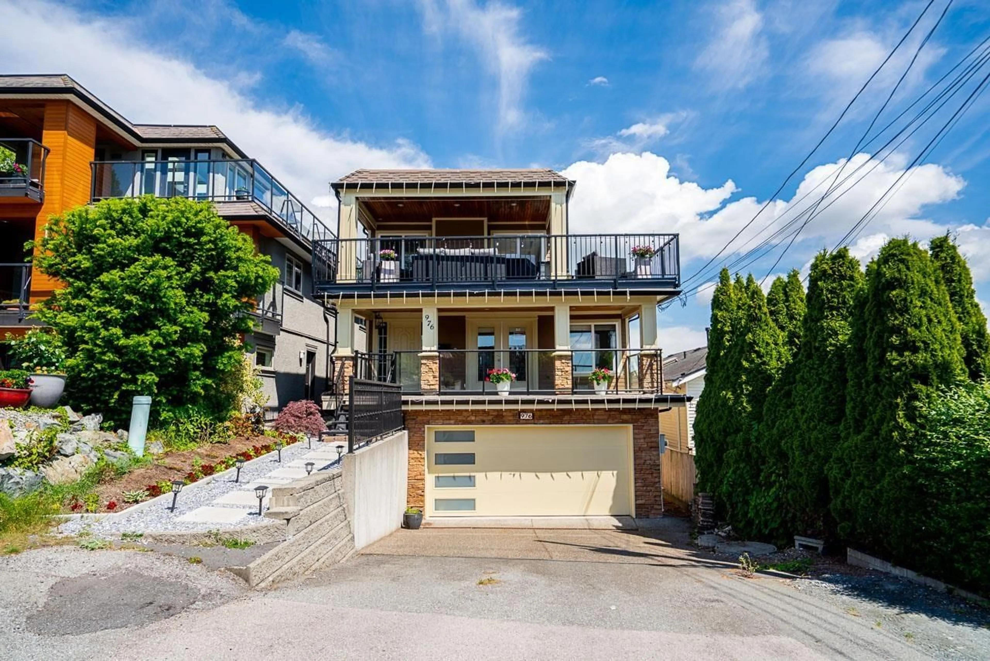 Unknown for 976 PARKER STREET, White Rock British Columbia V4B4R4