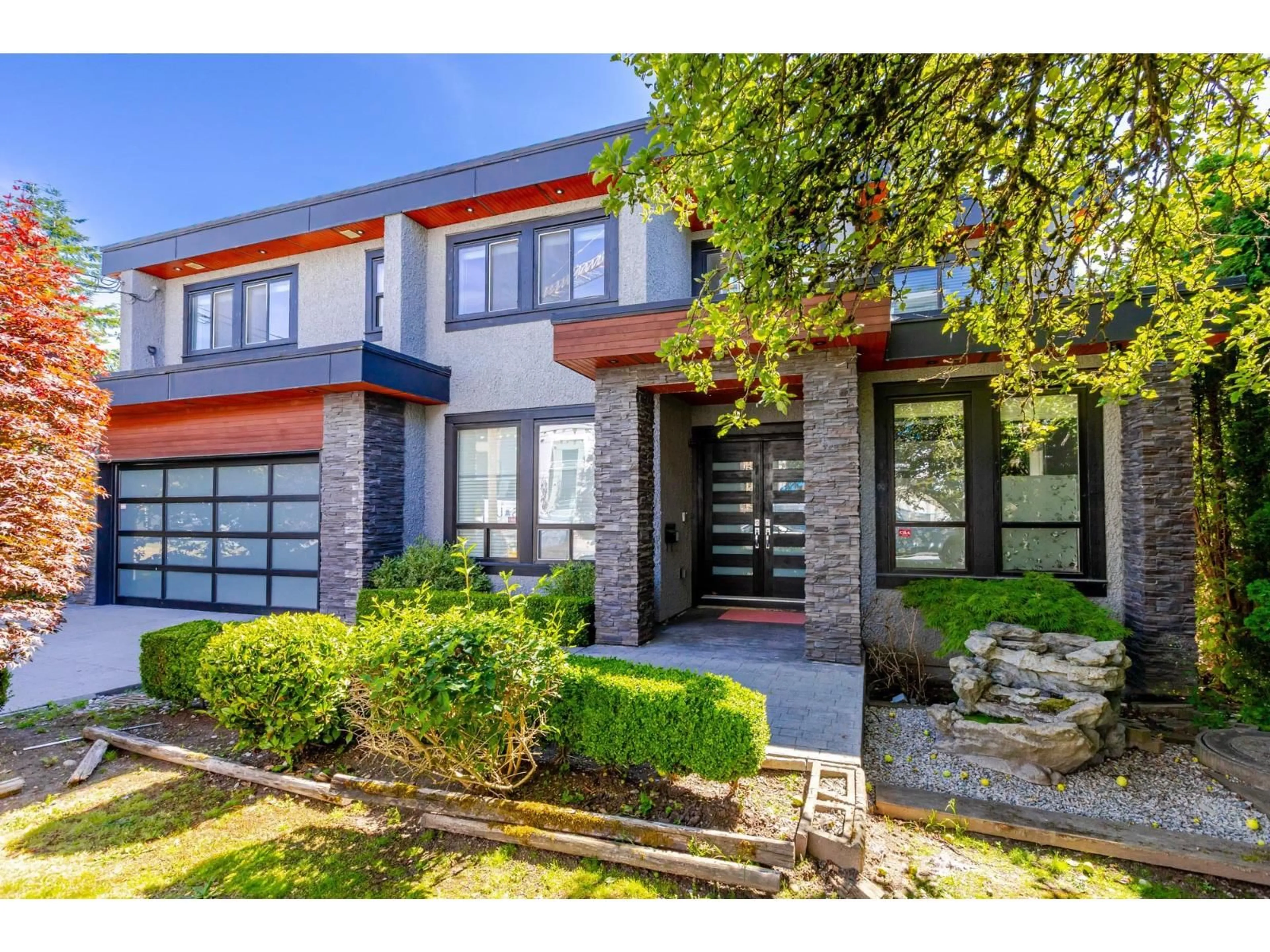 Home with brick exterior material, street for 1540 MAPLE STREET, White Rock British Columbia V4B4N5