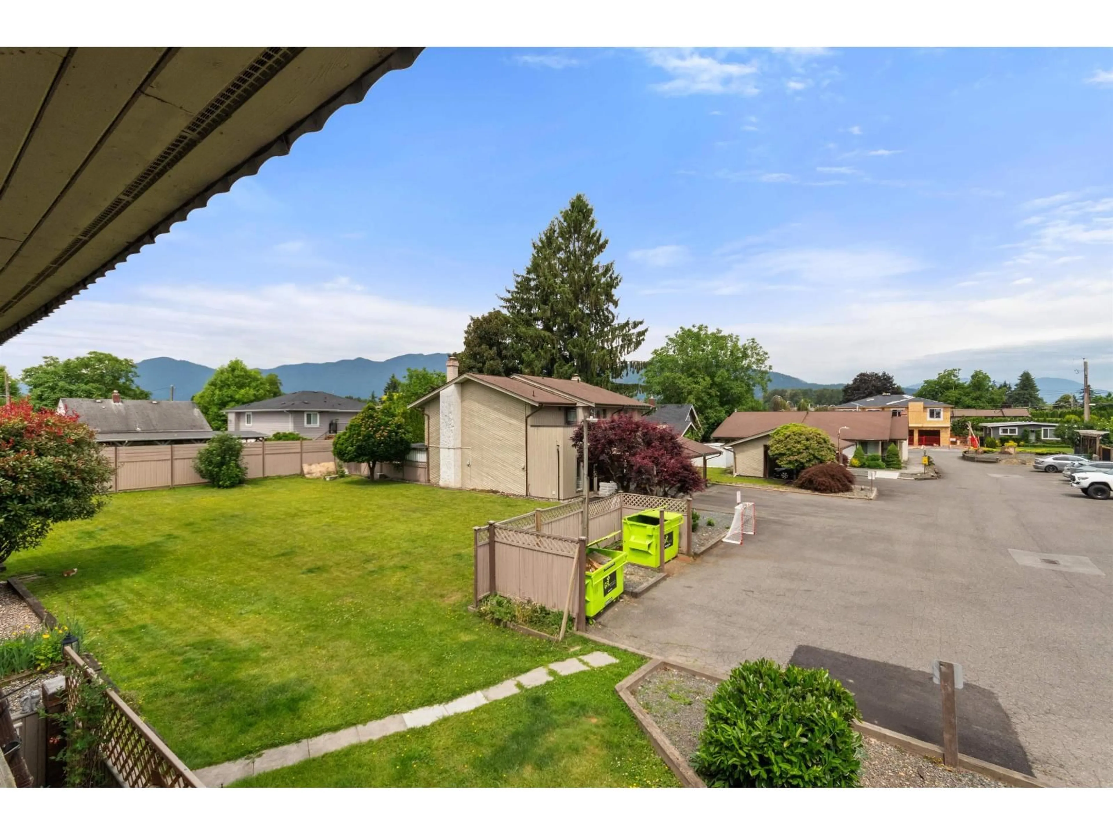 A pic from outside/outdoor area/front of a property/back of a property/a pic from drone, mountain view for 210 - 45900 LEWIS AVENUE, Chilliwack British Columbia V2P3C2