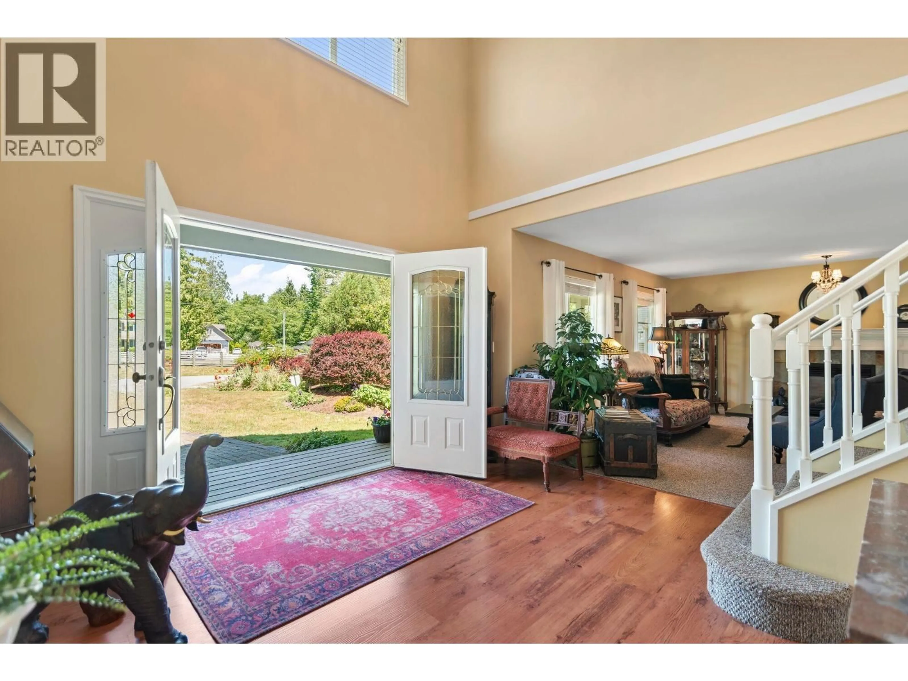 Indoor foyer for 1223 SUNNYSIDE ROAD, Gibsons British Columbia V0N1V3