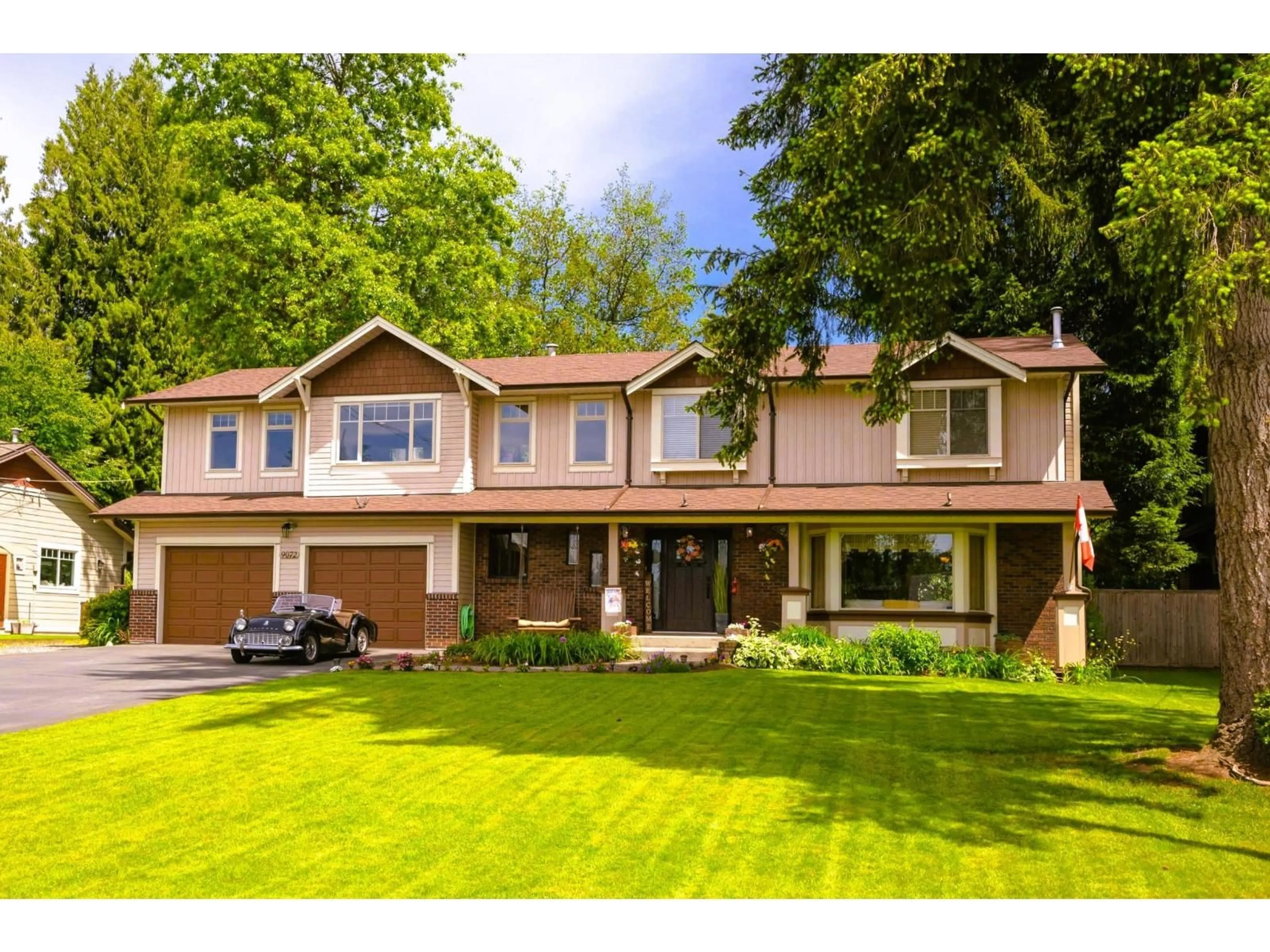 Home with vinyl exterior material, street for 9072 GAY STREET, Langley British Columbia V1M2S5