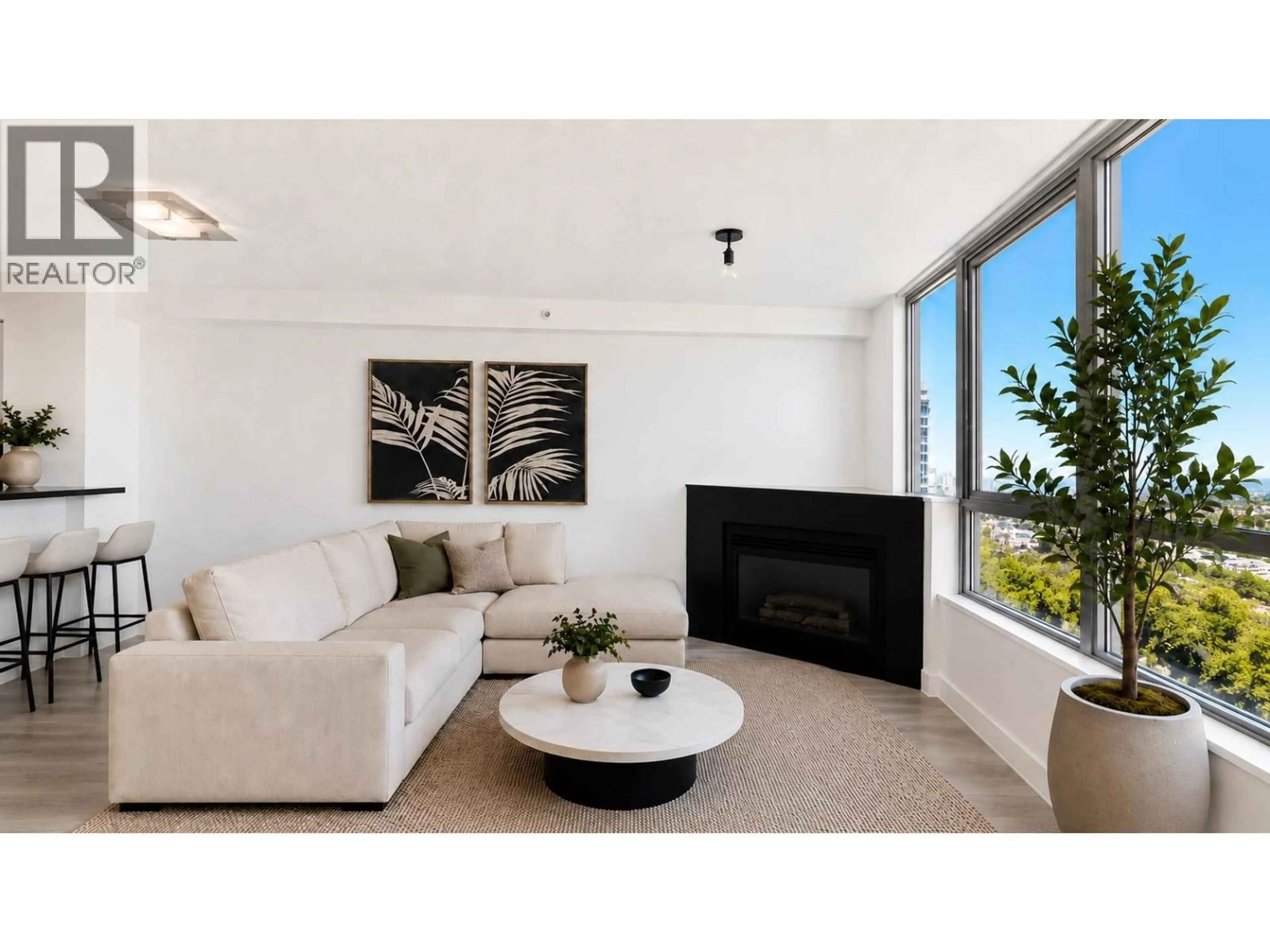 Living room with furniture, unknown for 2009 - 63 KEEFER PLACE, Vancouver British Columbia V6B6N6