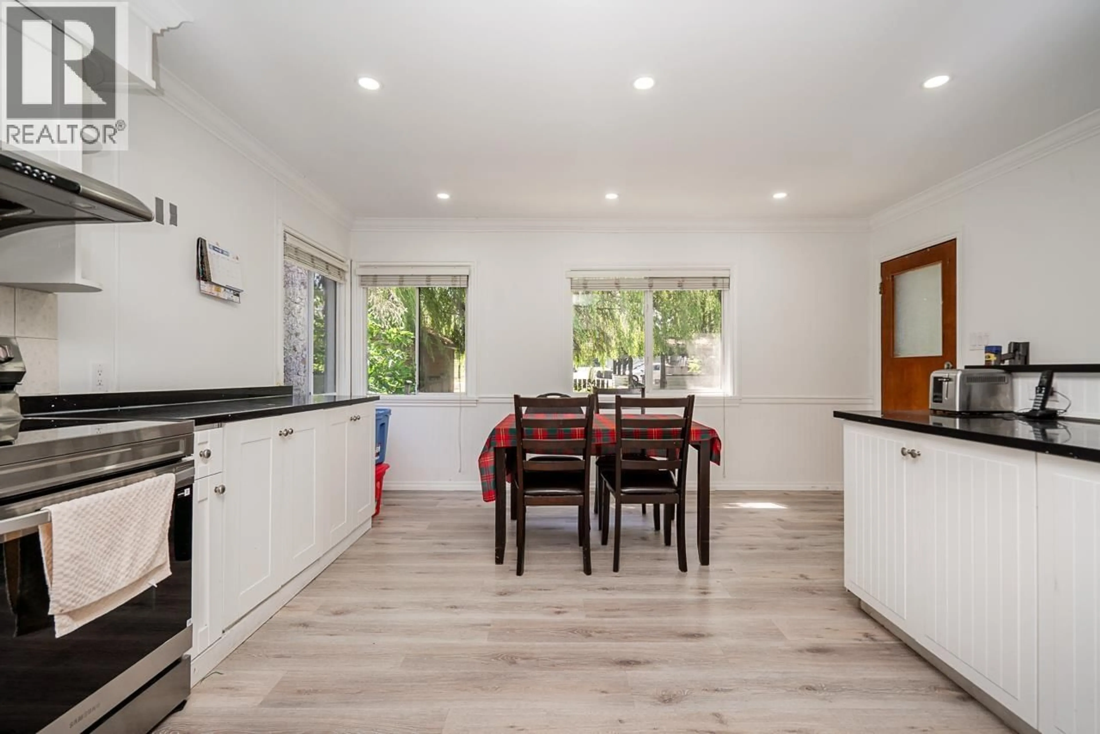 Open concept kitchen, unknown for 730 COLBORNE STREET, New Westminster British Columbia V3L2E2