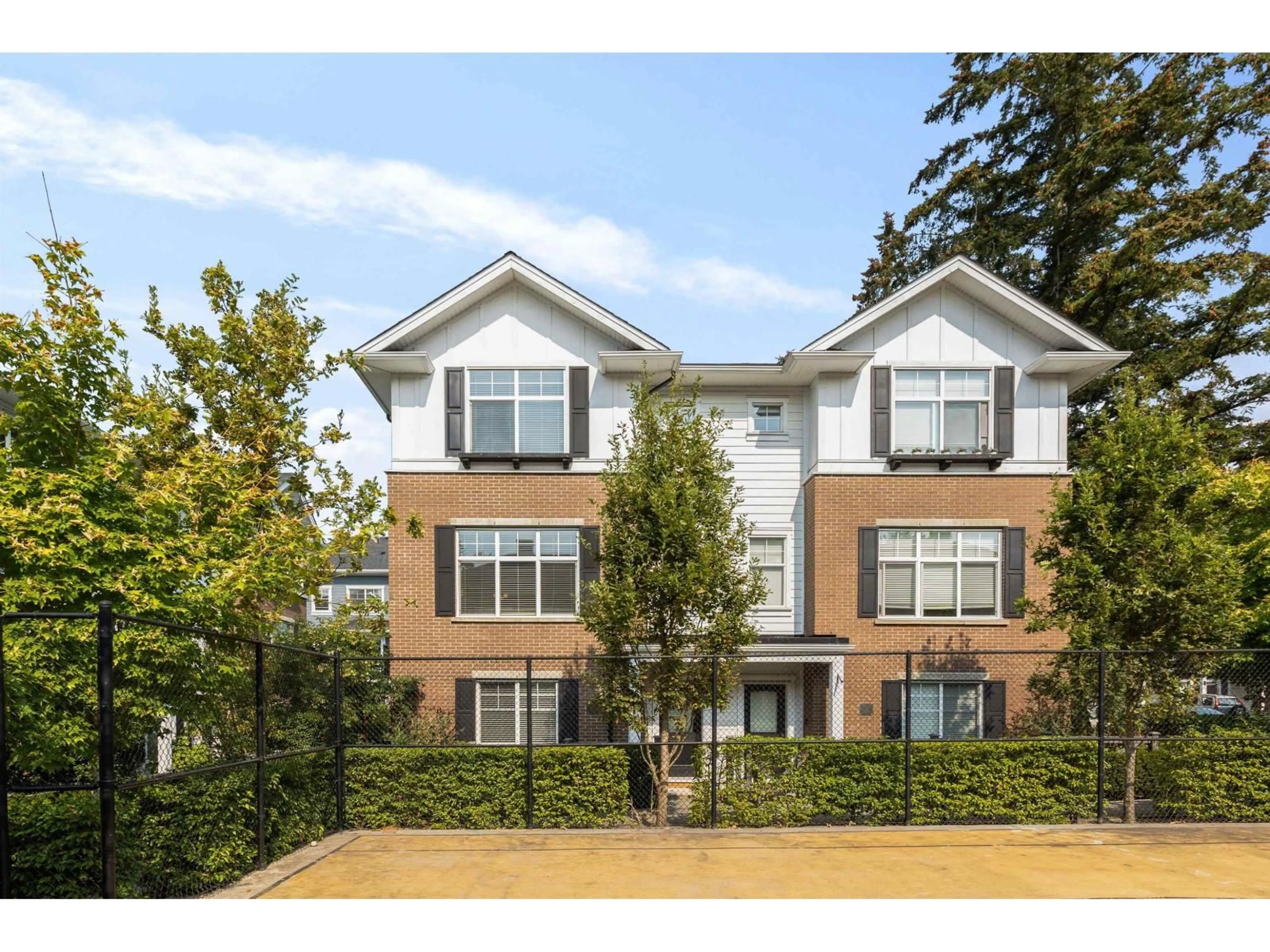 A pic from outside/outdoor area/front of a property/back of a property/a pic from drone, unknown for 73 - 16458 23A AVENUE, Surrey British Columbia V3Z0L9