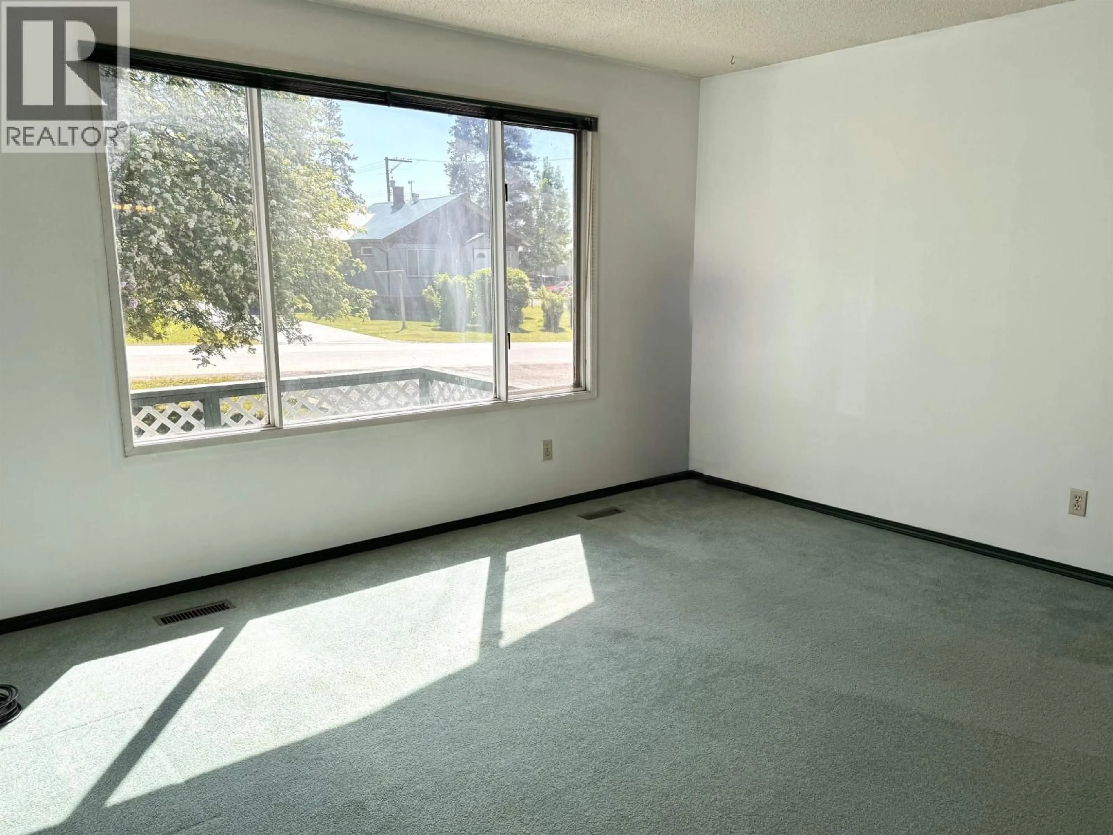 A pic of a room for 3845 9TH AVENUE, Smithers British Columbia V0J2N0