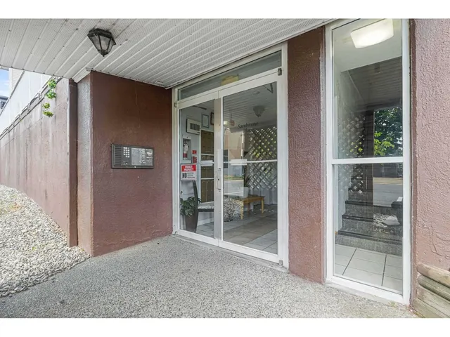 206 - 46351 YALE ROAD, Chilliwack 2