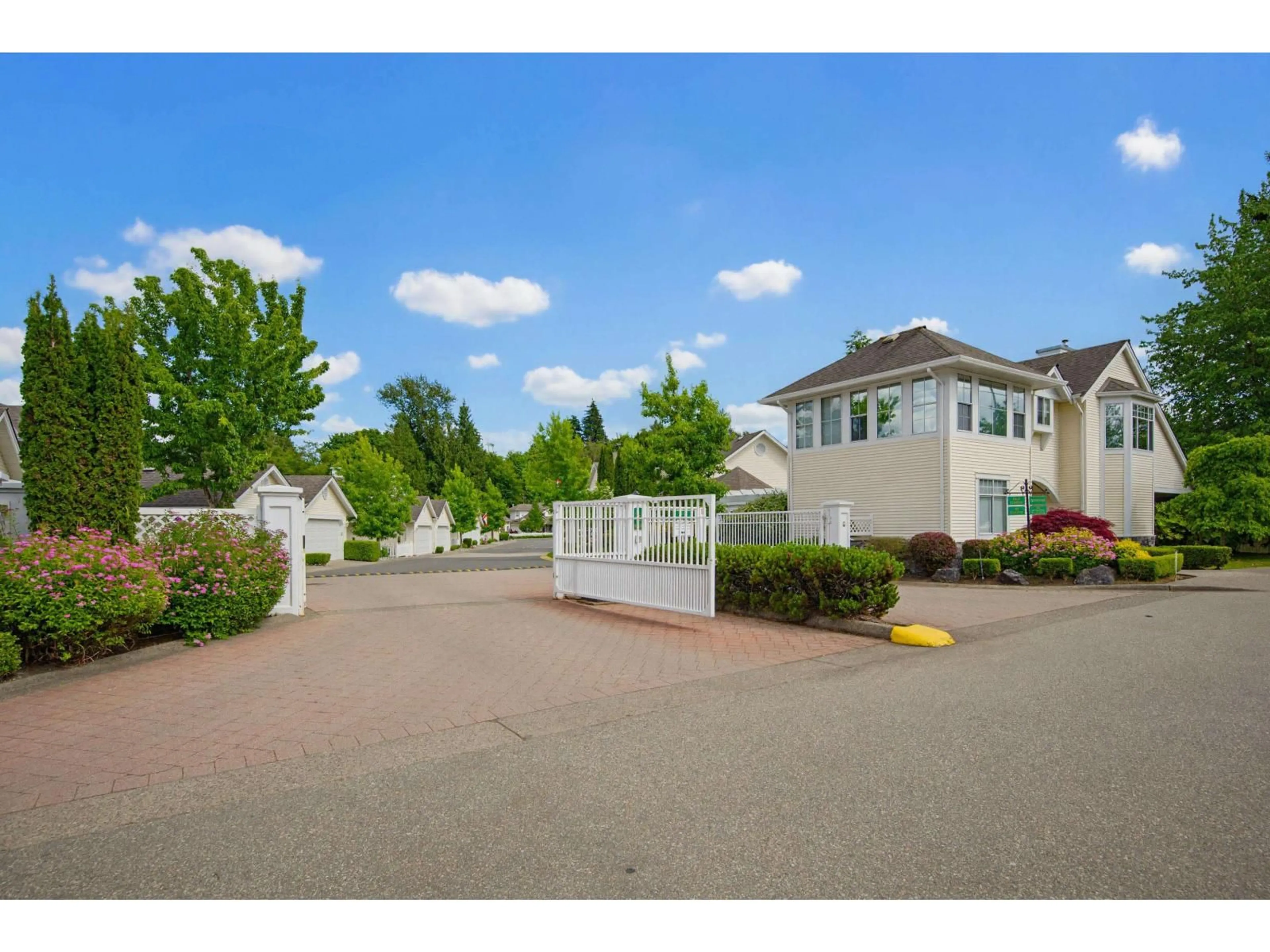 Unknown for 42 - 9208 208 STREET, Langley British Columbia V1M2M9