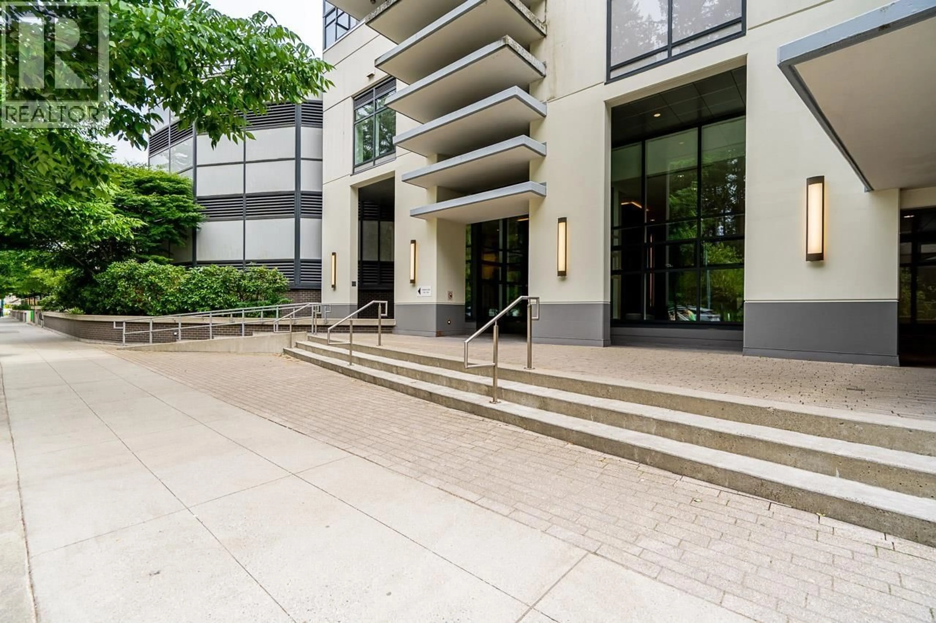Indoor foyer for 3007 - 3080 LINCOLN AVENUE, Coquitlam British Columbia V3B0L9