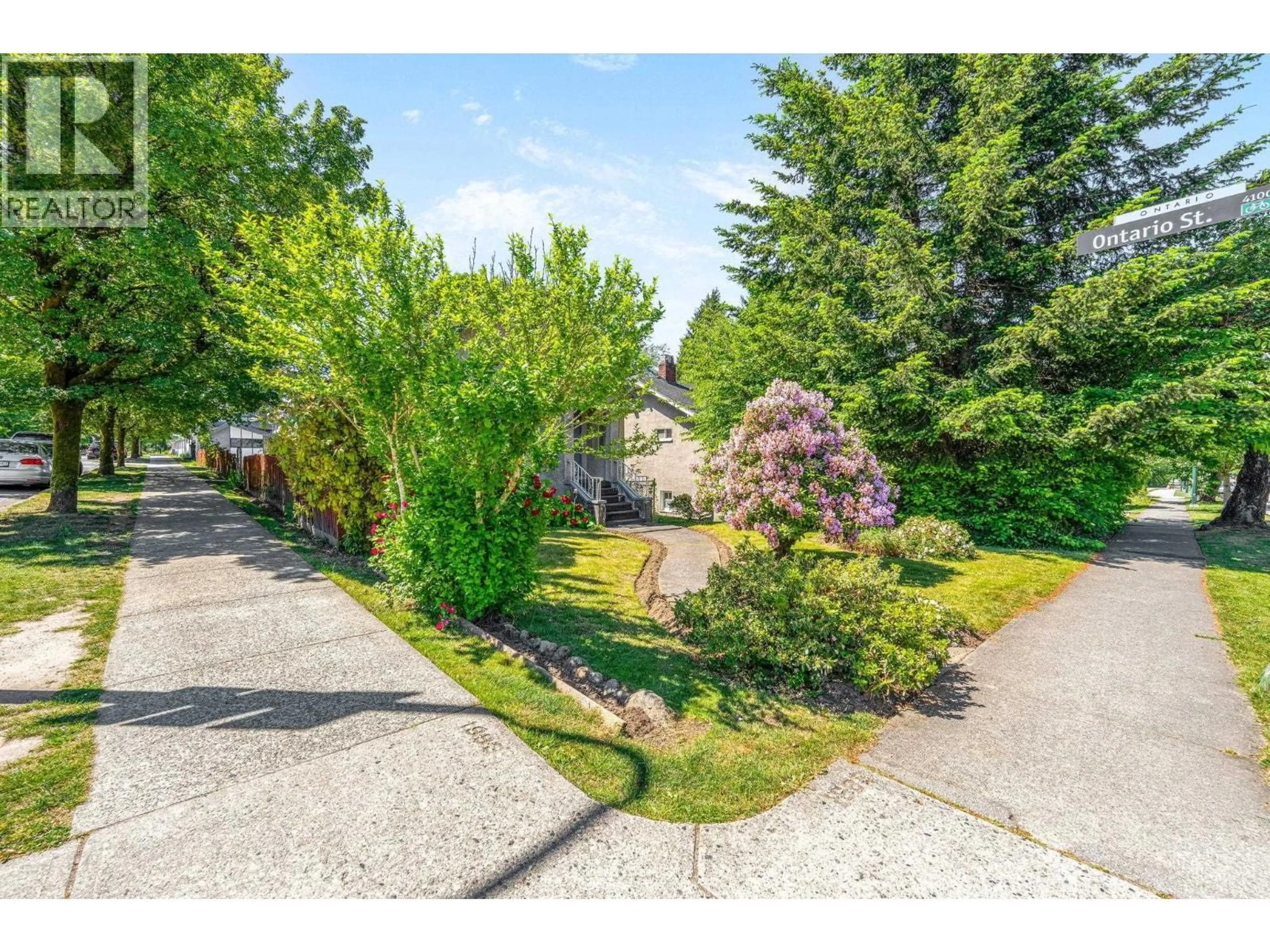 A pic from outside/outdoor area/front of a property/back of a property/a pic from drone, street for 6 KING EDWARD AVENUE, Vancouver British Columbia V5Y2H7