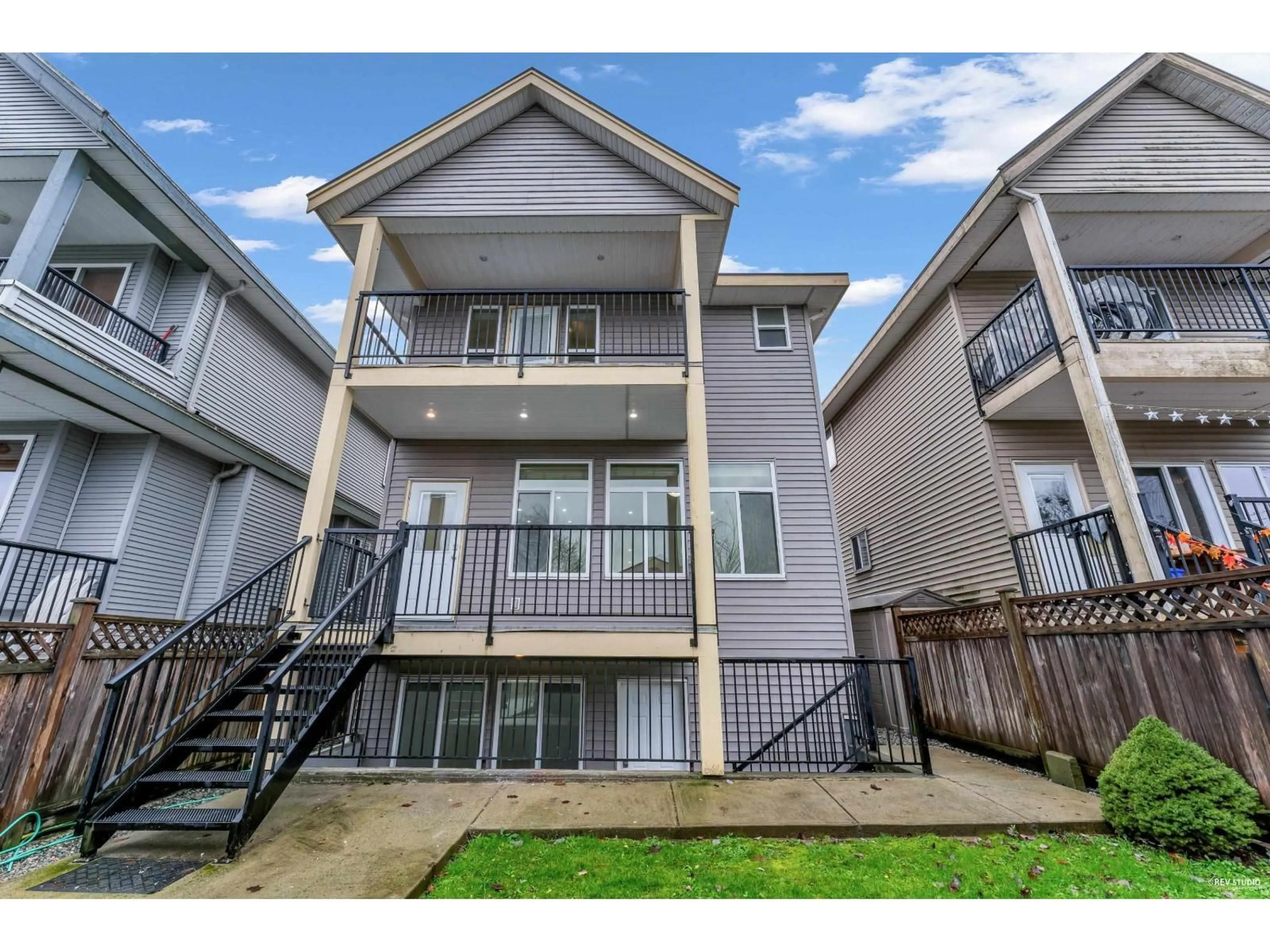 Unknown for 13125 108 AVENUE, Surrey British Columbia V3T2J2