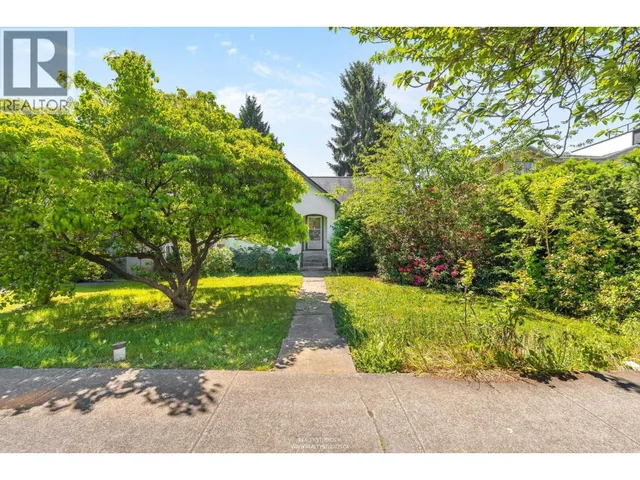 28 KING EDWARD AVENUE, Vancouver 2