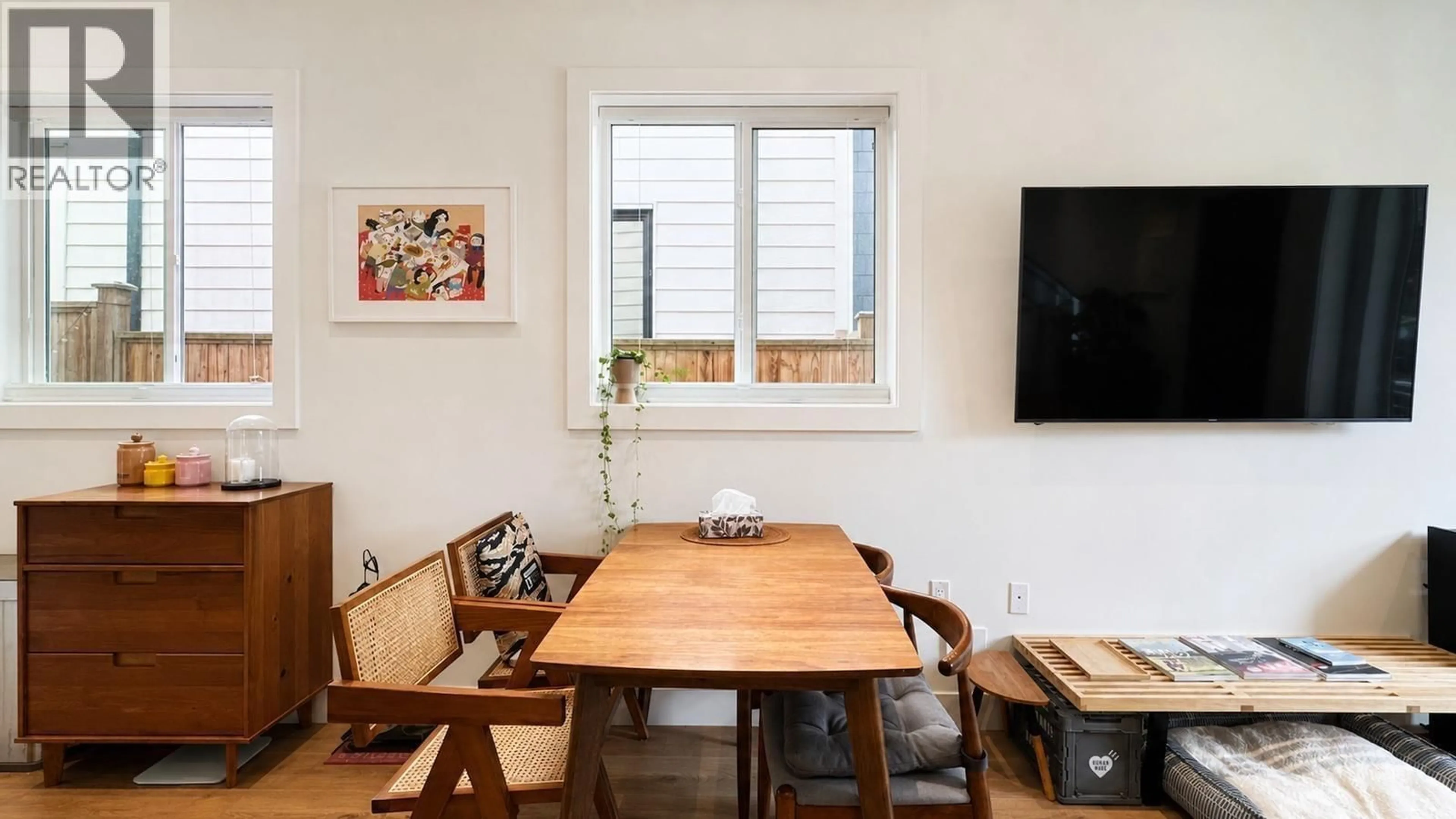 Dining room, wood/laminate floor for 849 67TH AVENUE, Vancouver British Columbia V6P2S4