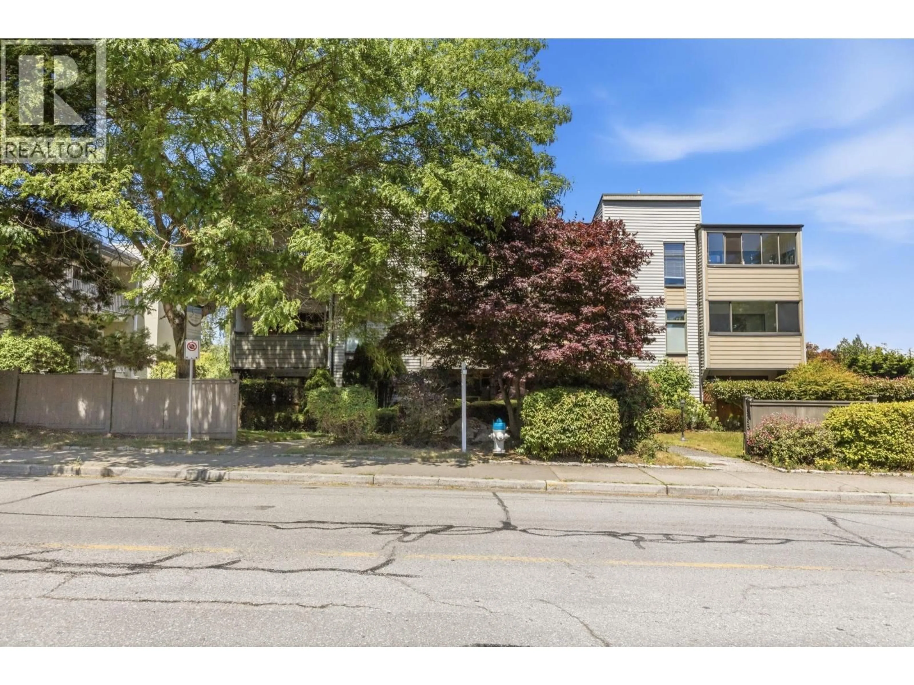 Unknown for 202 - 5553 16 AVENUE, Delta British Columbia V4M2H7