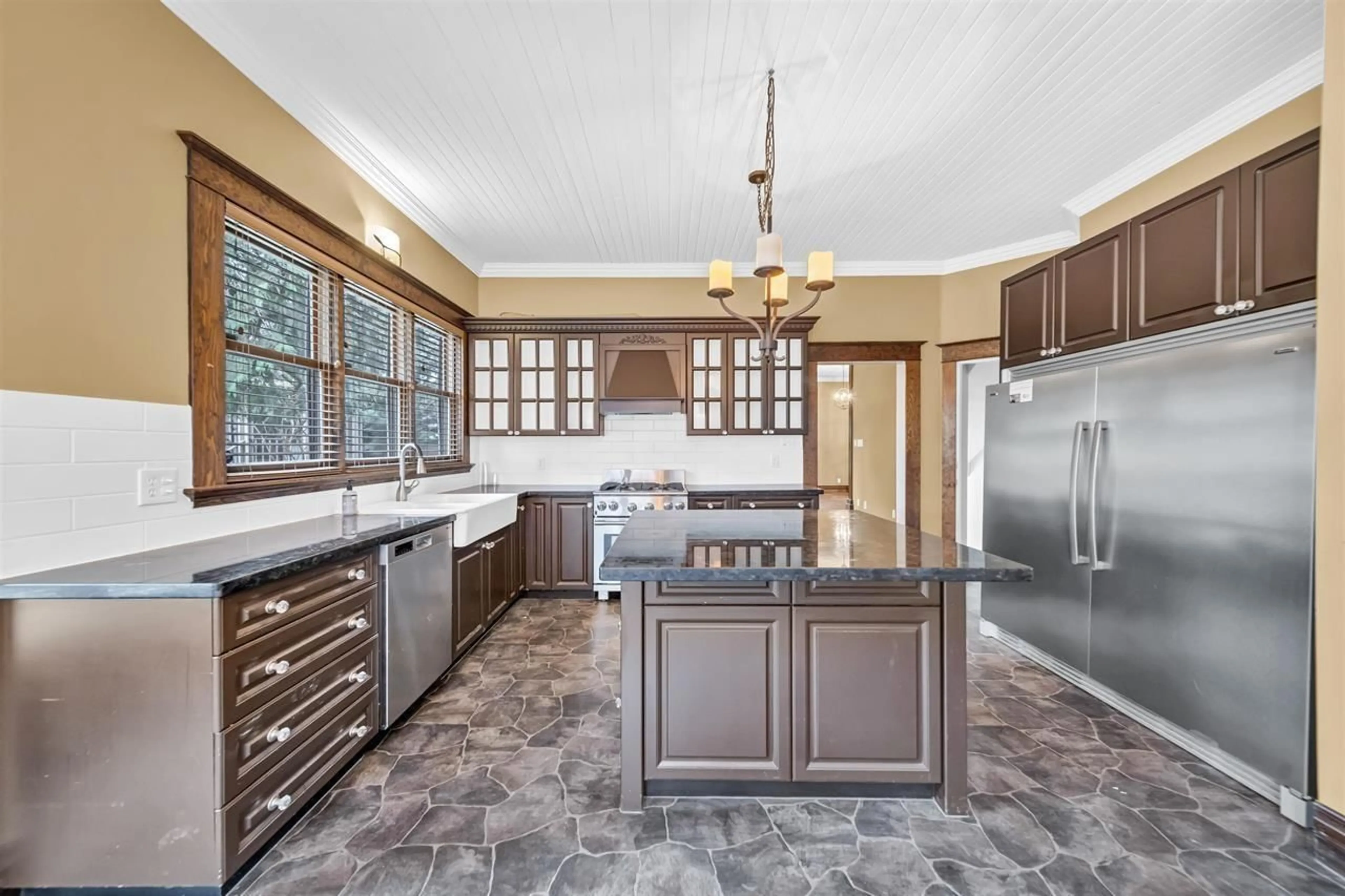 Contemporary kitchen, ceramic/tile floor for 6354 184 STREET, Surrey British Columbia V3S8B9
