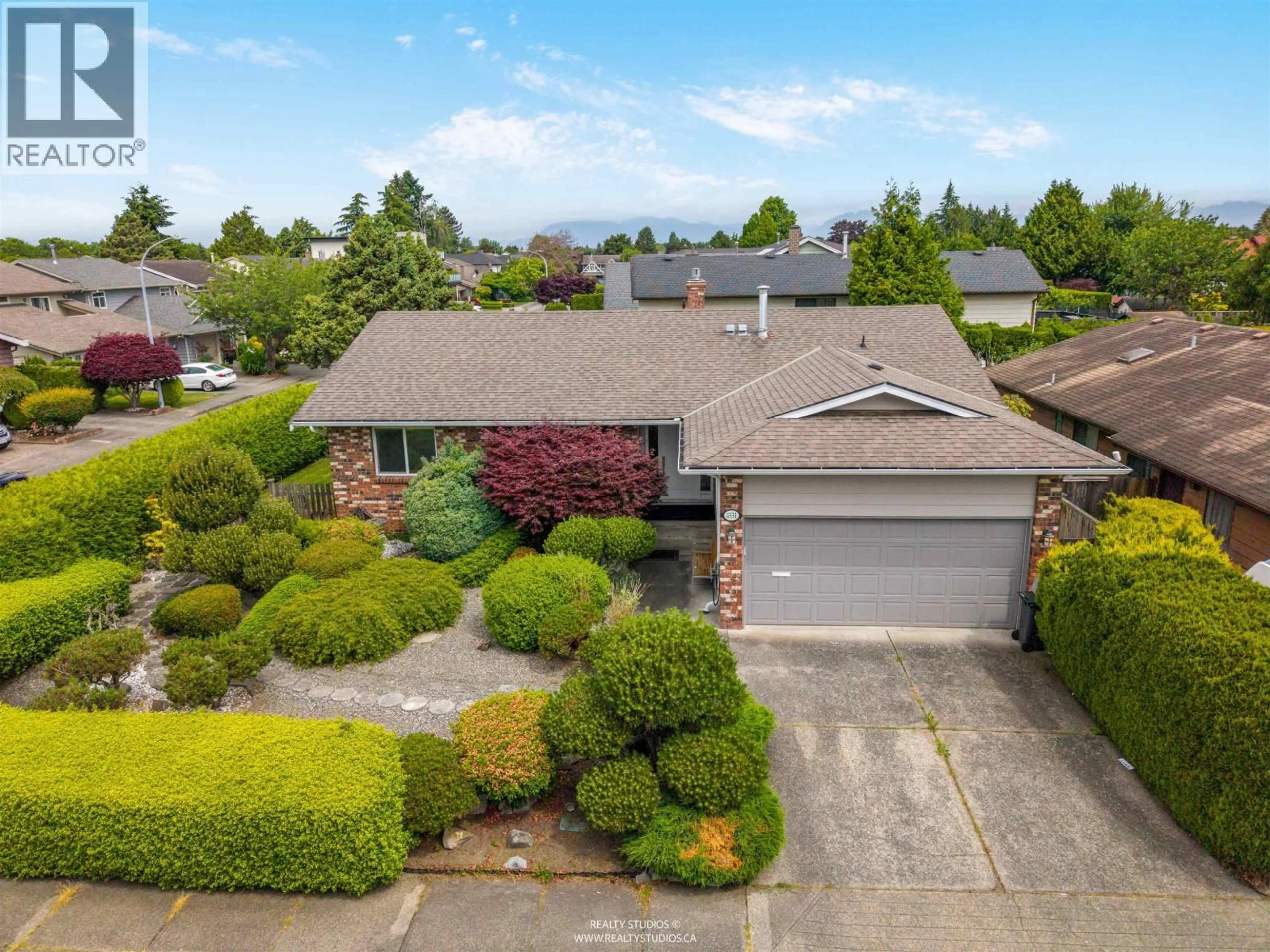 A pic from outside/outdoor area/front of a property/back of a property/a pic from drone, unknown for 4531 BONAVISTA DRIVE, Richmond British Columbia V7E5B2