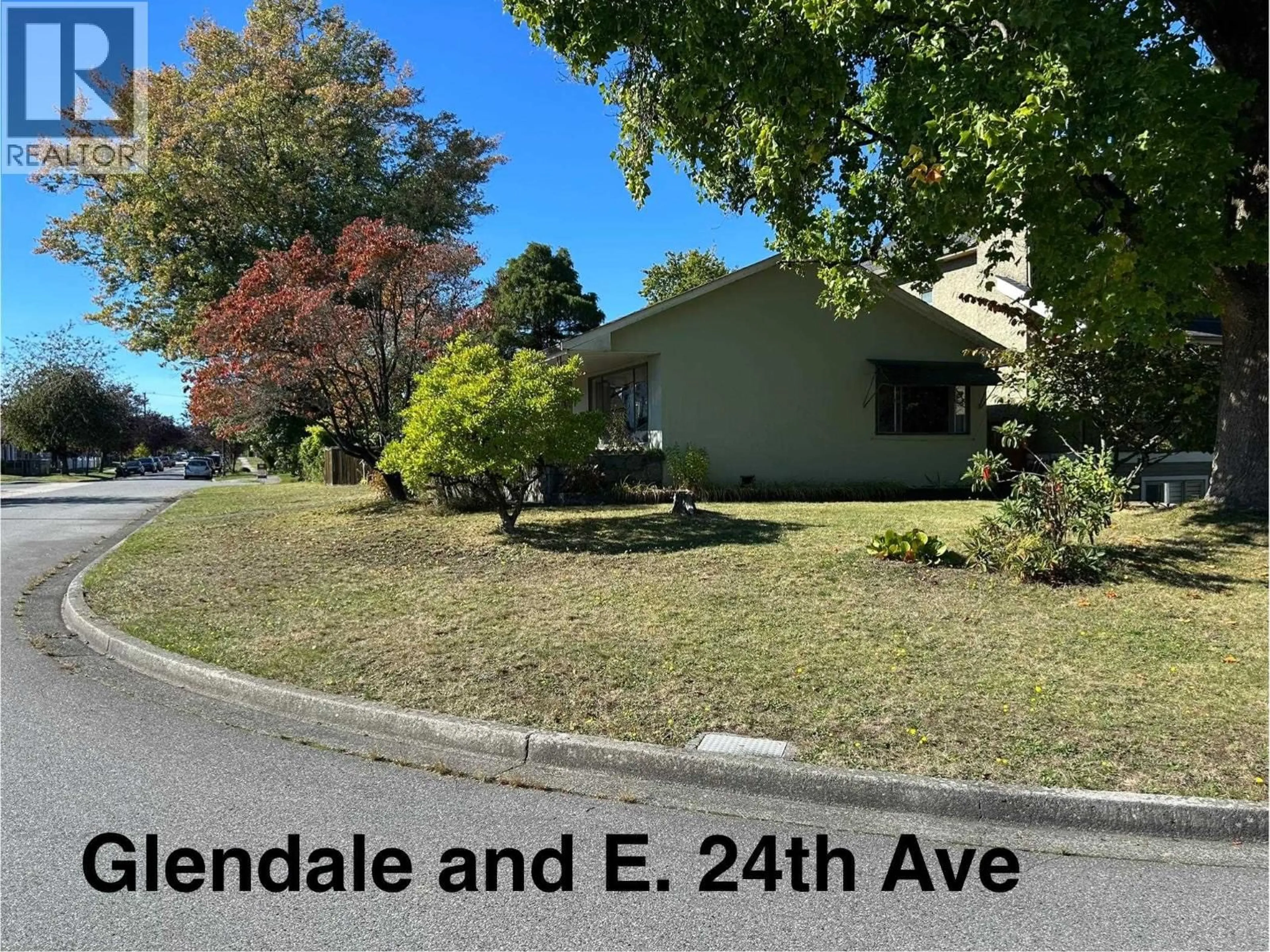 A pic from outside/outdoor area/front of a property/back of a property/a pic from drone, street for 3625 24TH AVENUE, Vancouver British Columbia V5R1G9