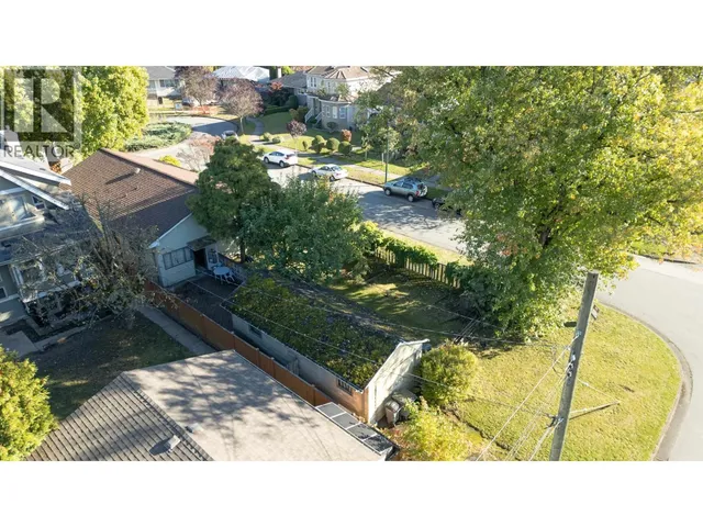 3625 24TH AVENUE, Vancouver 5