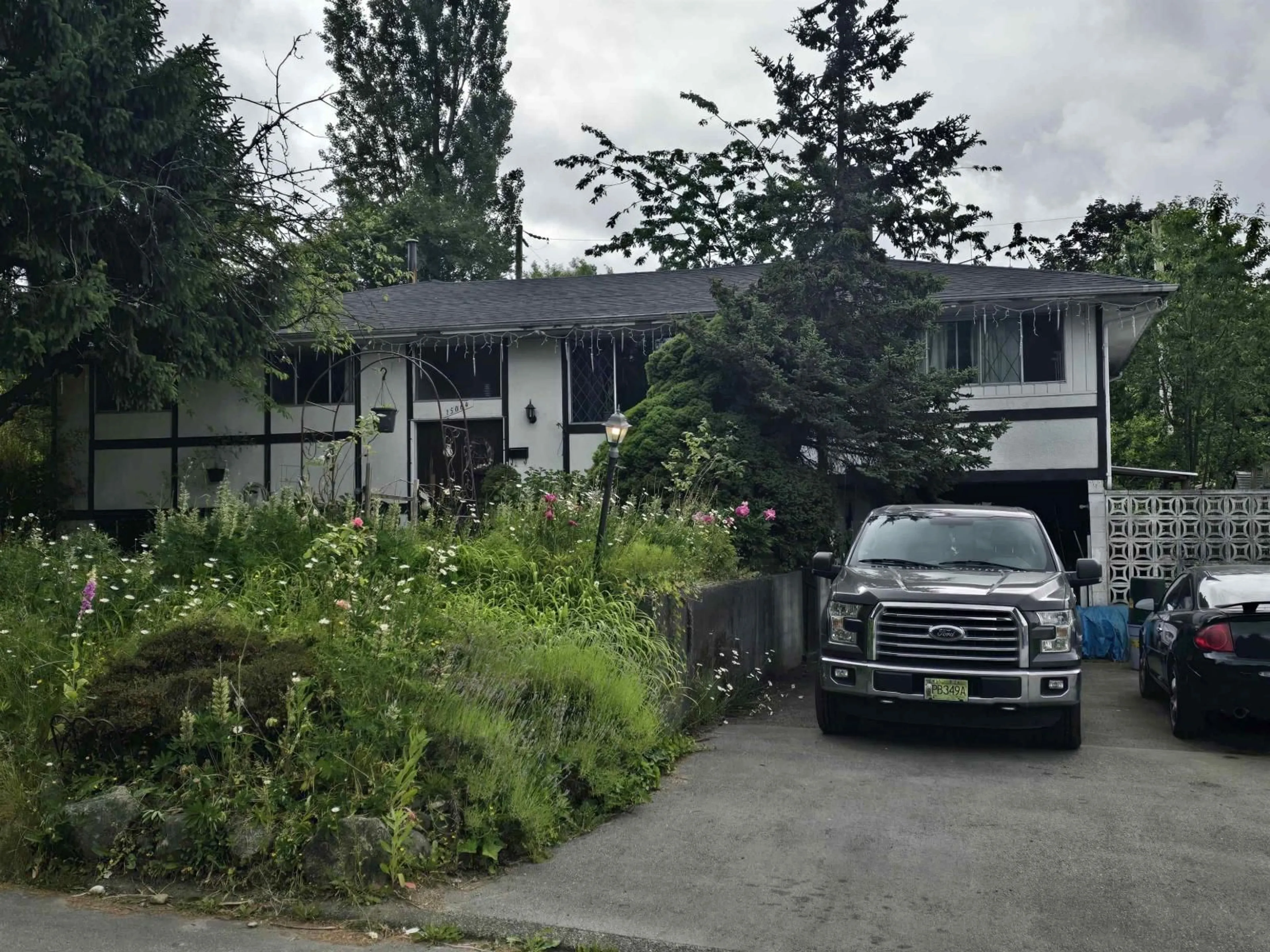 Unknown for 15064 PEACOCK PLACE, Surrey British Columbia V3R4W4