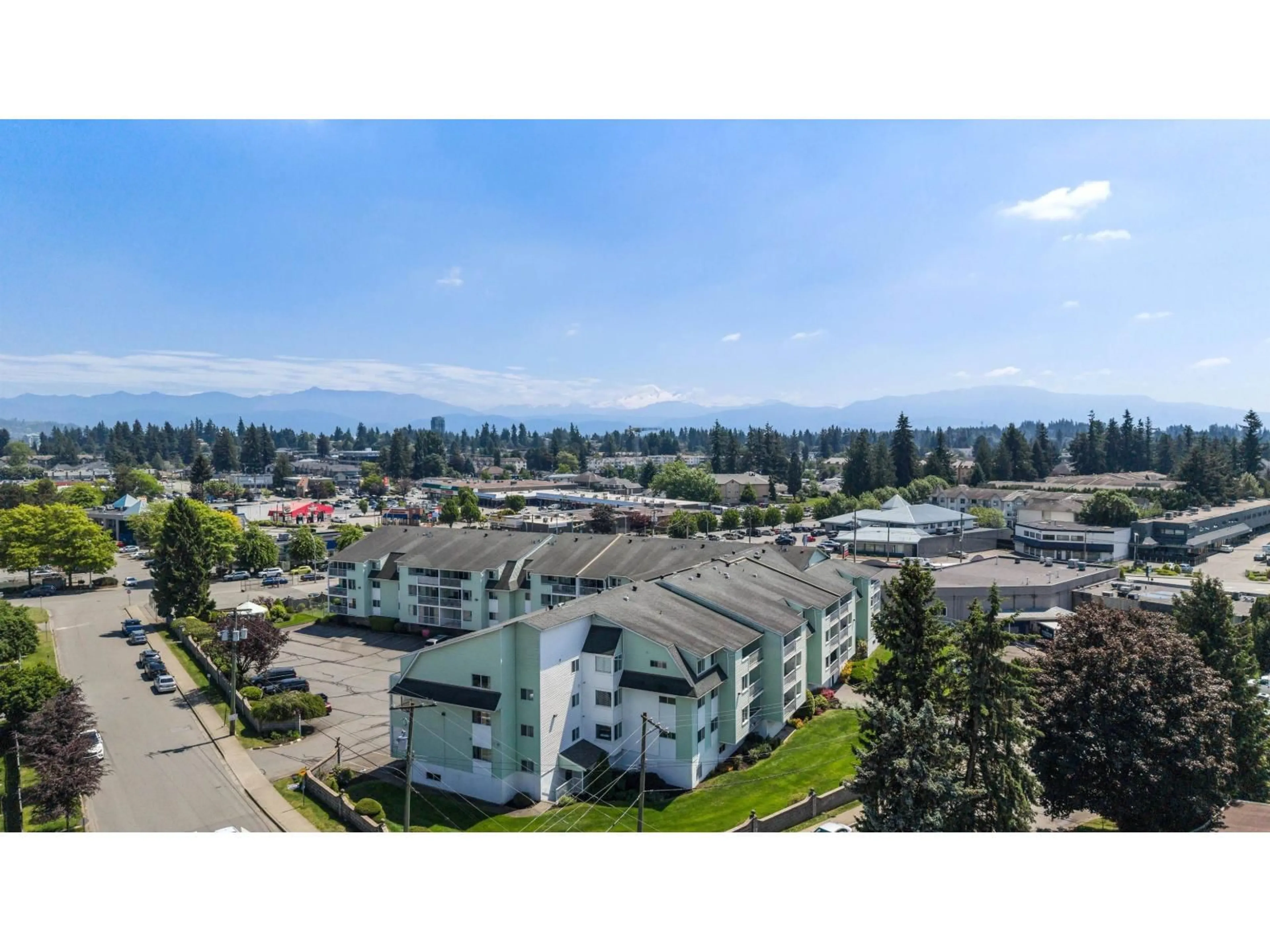 A pic from outside/outdoor area/front of a property/back of a property/a pic from drone, mountain view for 320 - 31850 UNION AVENUE, Abbotsford British Columbia V2T4V2